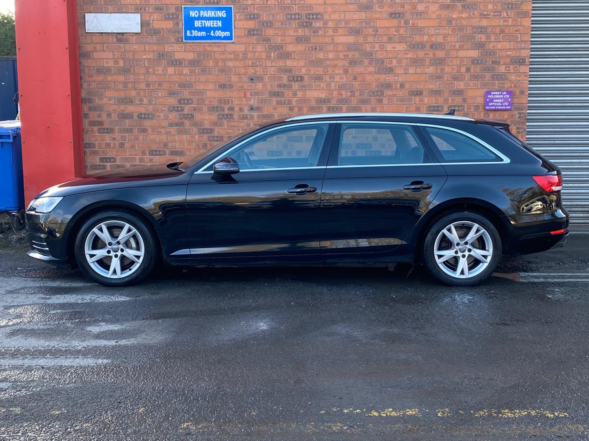 Audi A4 view 3