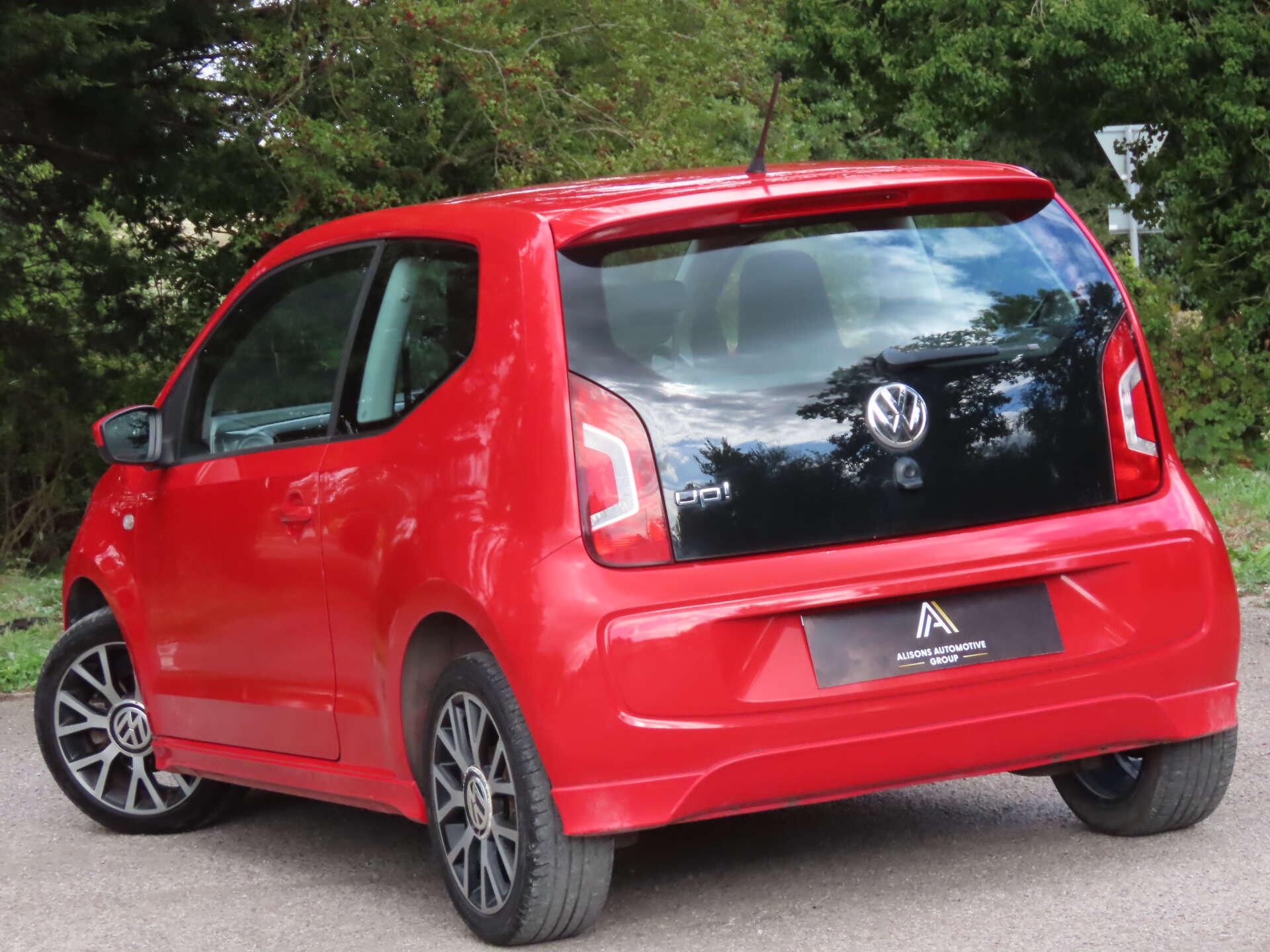 Volkswagen up! view 6