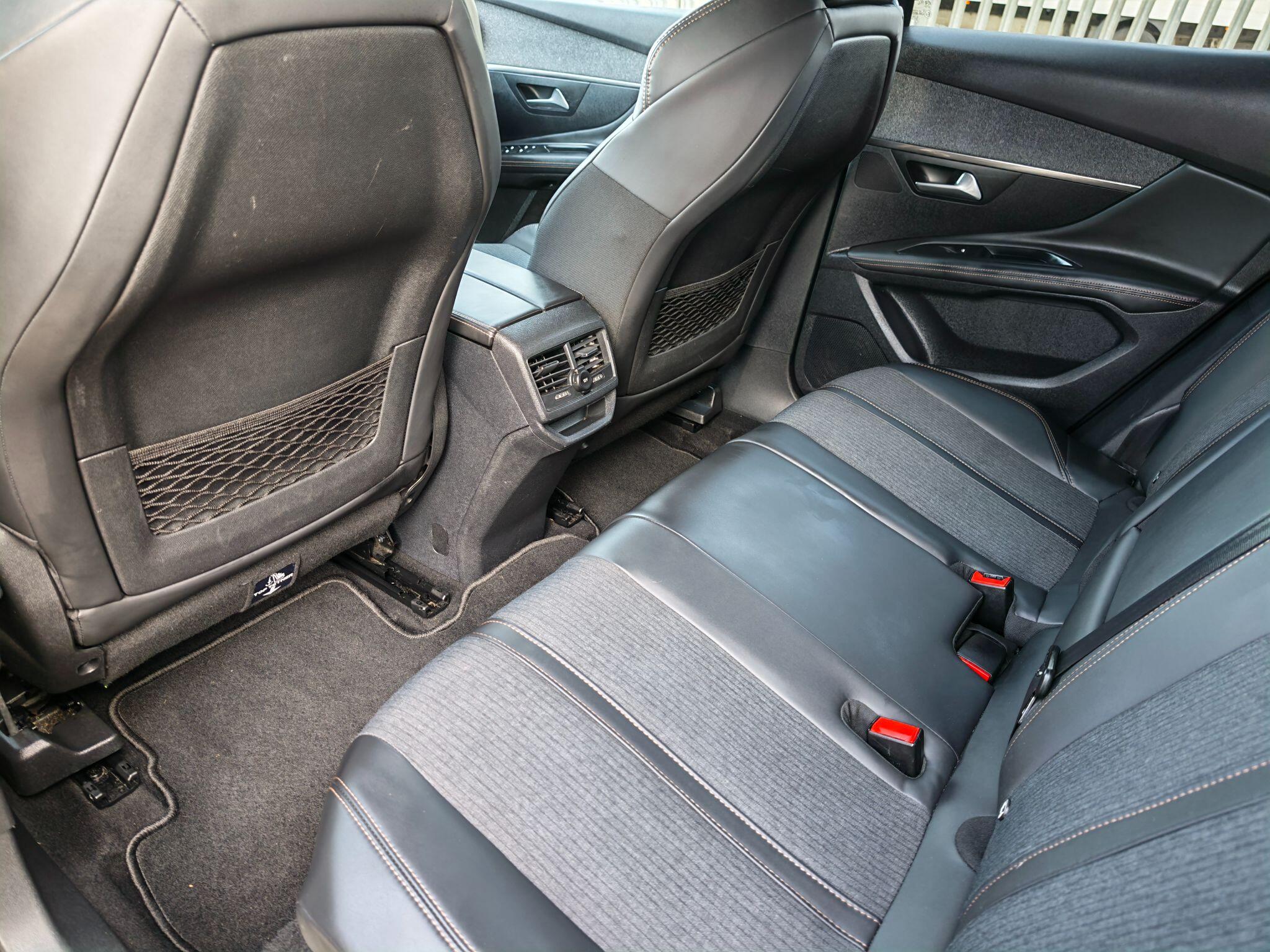 Peugeot 3008 view 42