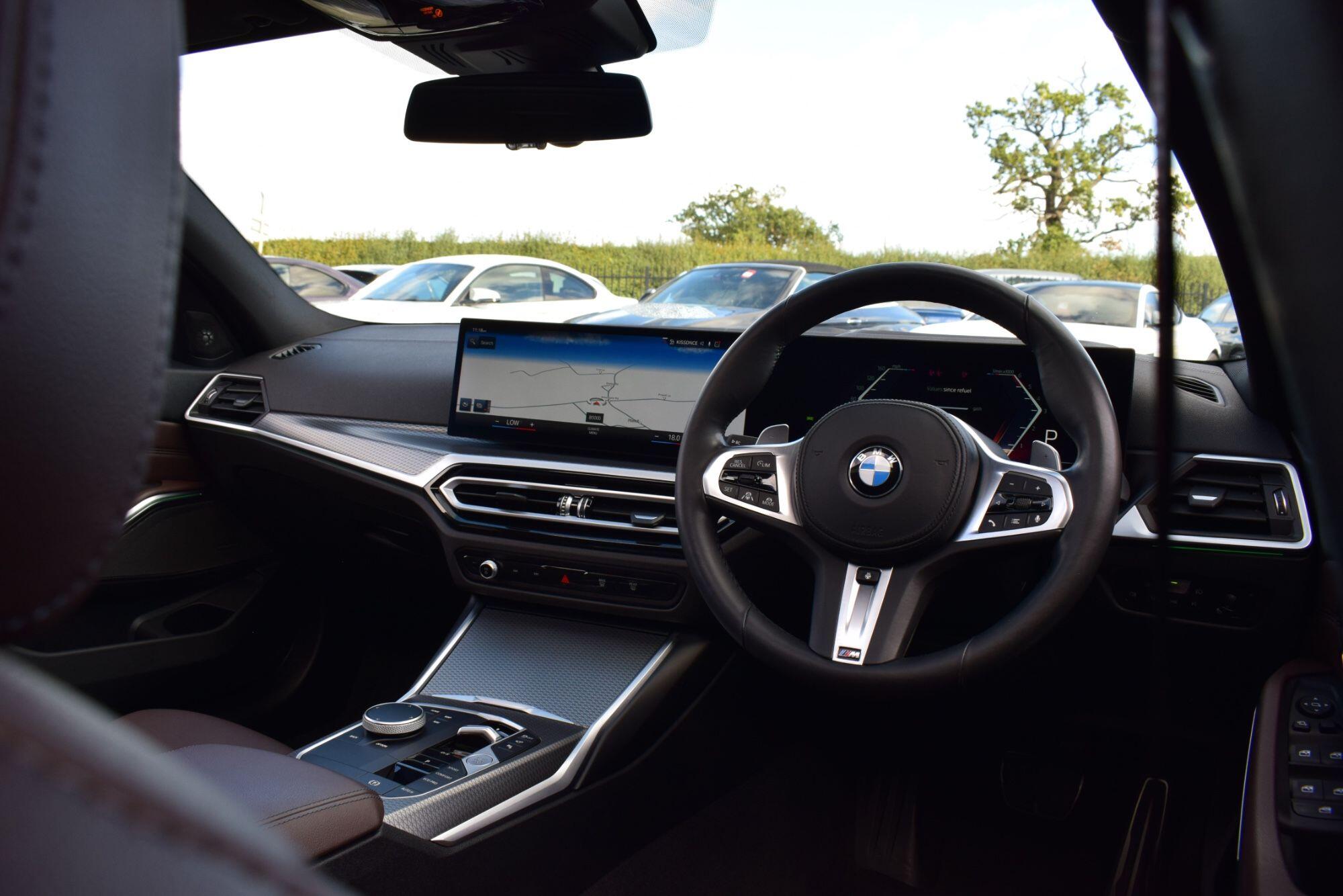 BMW 3 Series view 19