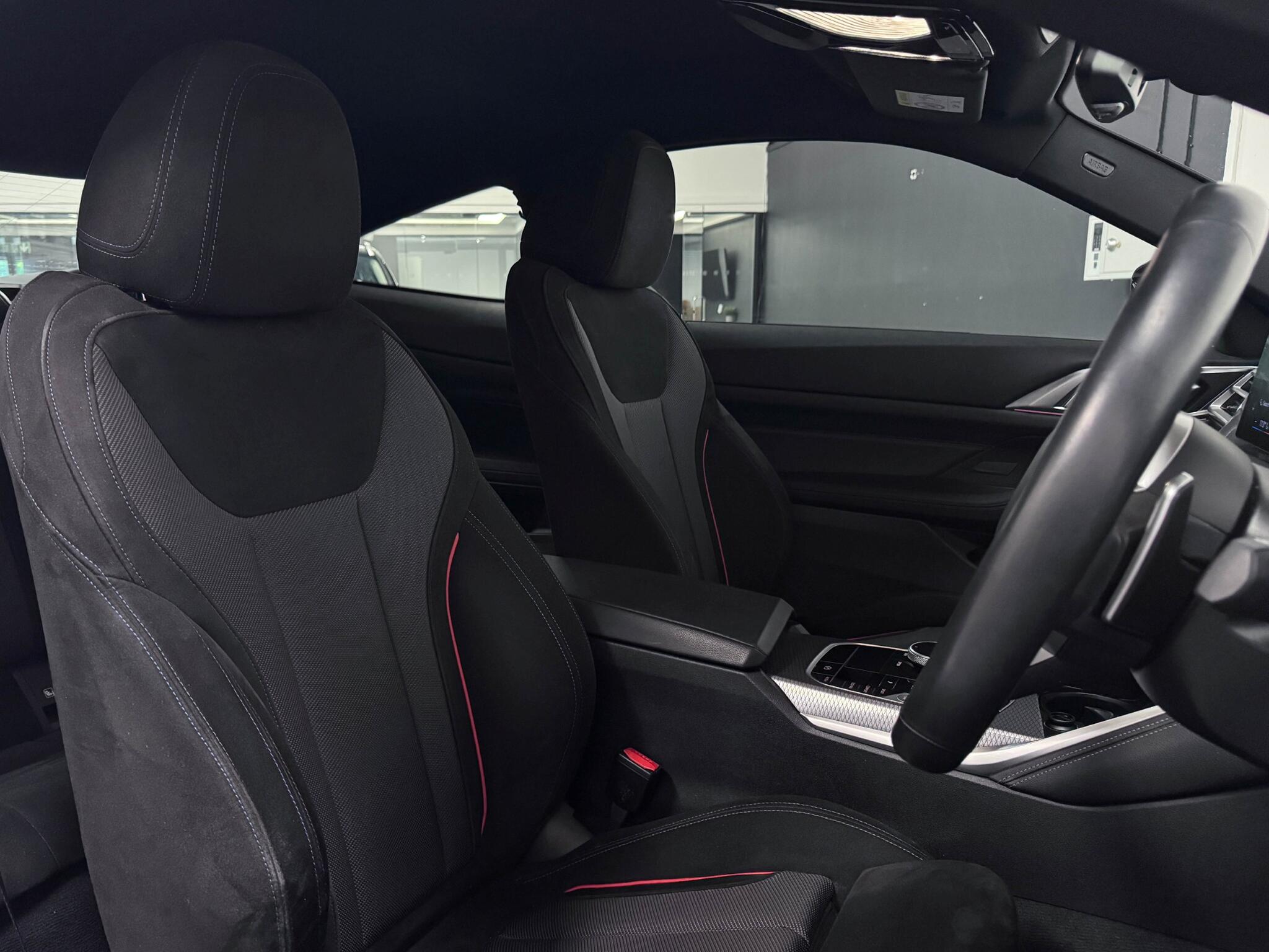 BMW 4 Series view 9