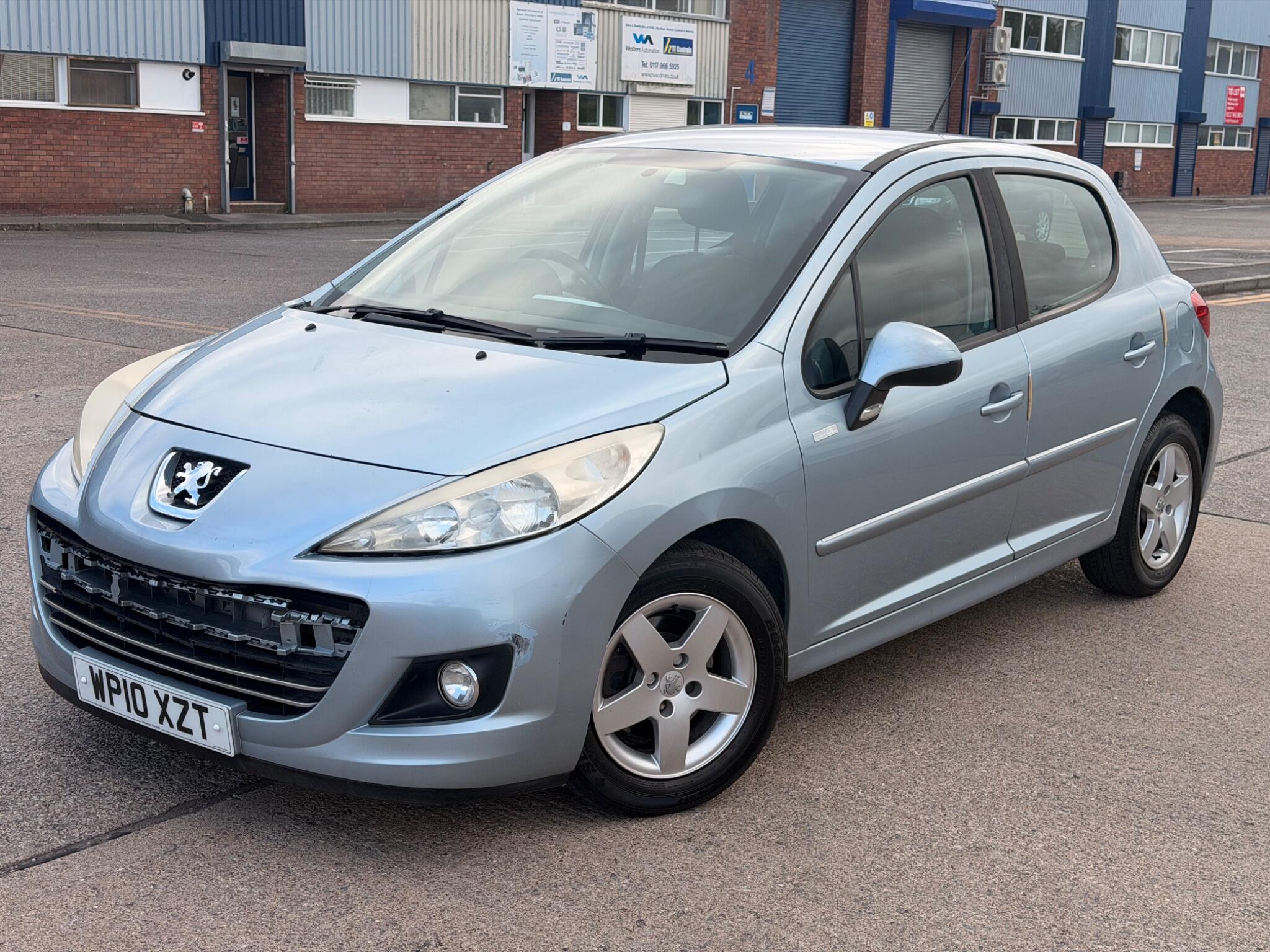 Peugeot 207 view 9