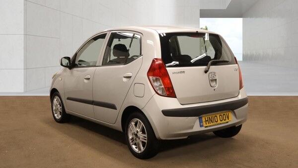 Hyundai i10 view 3