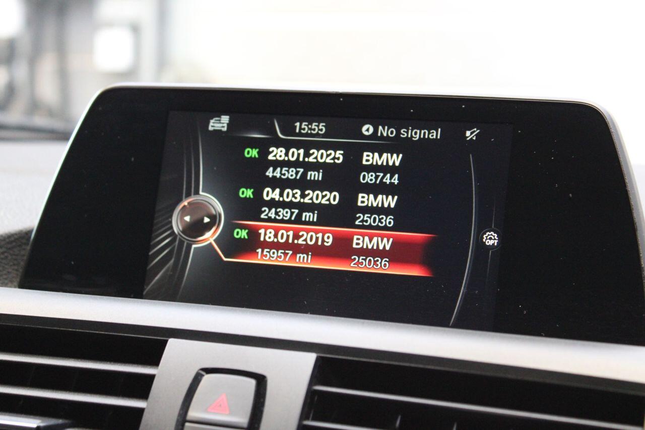 BMW 1 Series view 23