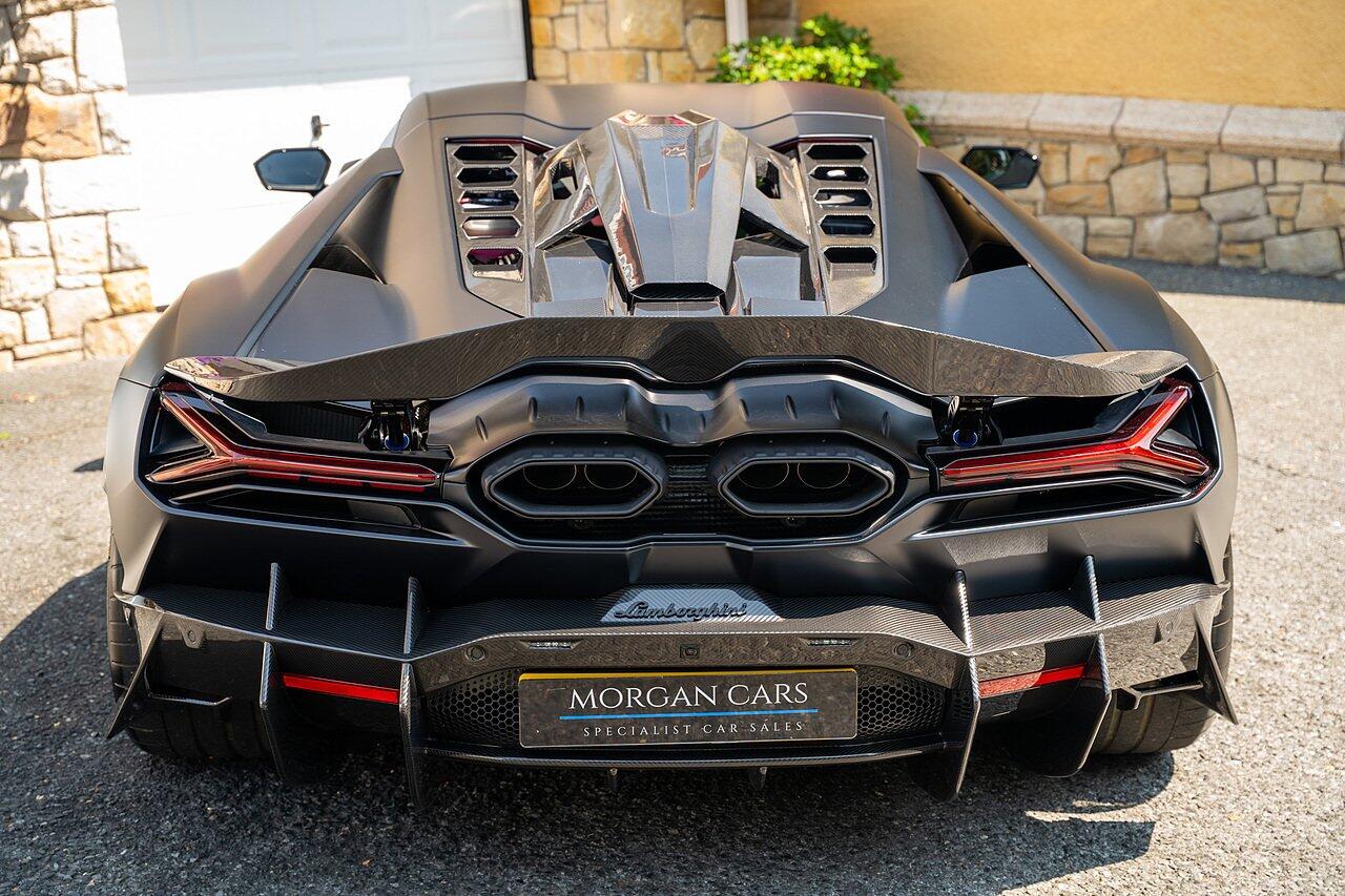 Lamborghini Revuelto view 22