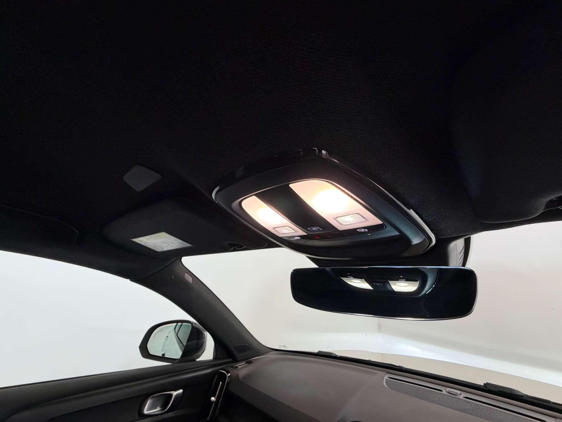 Volvo XC40 view 48