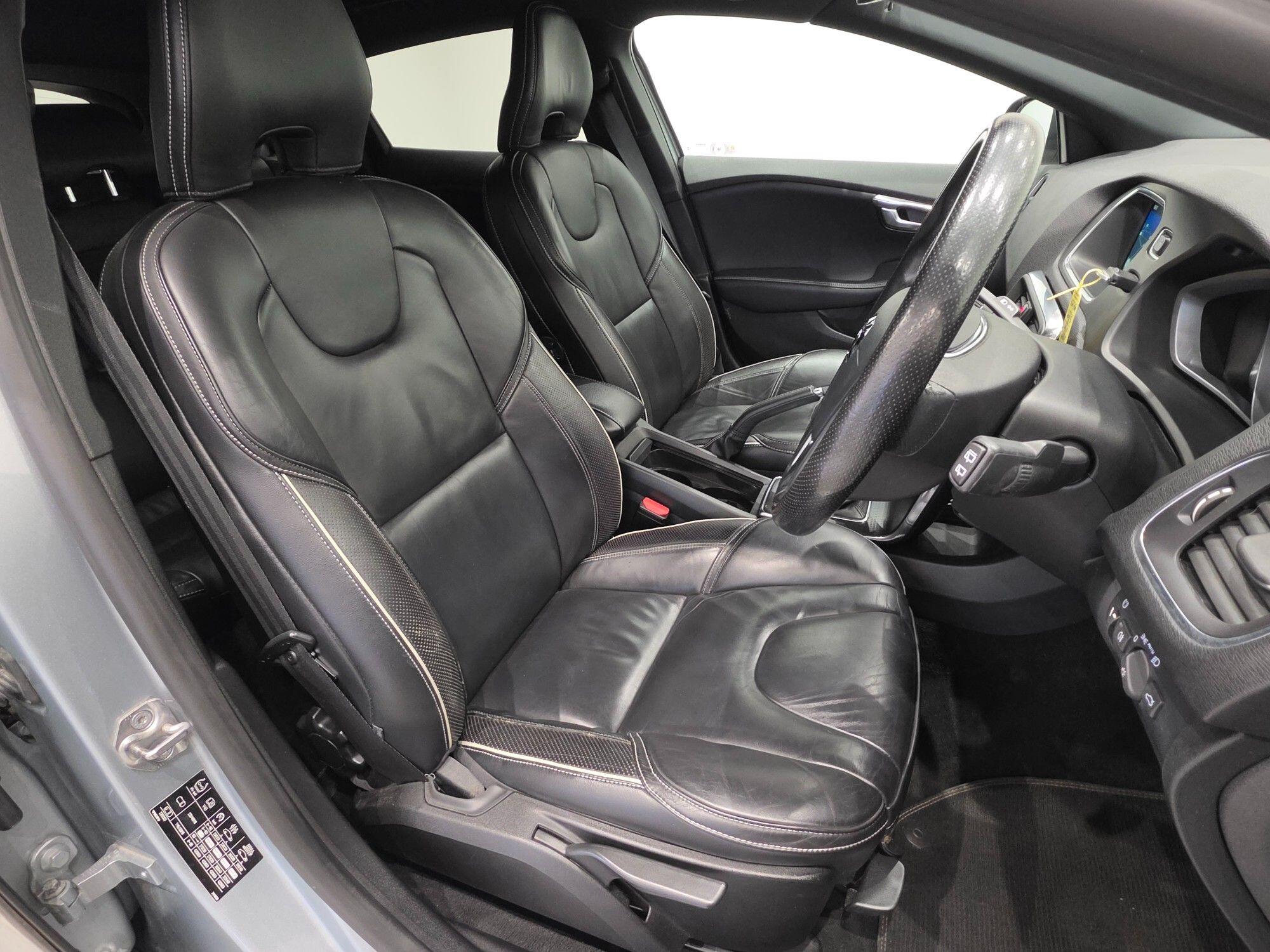 Volvo V40 view 67
