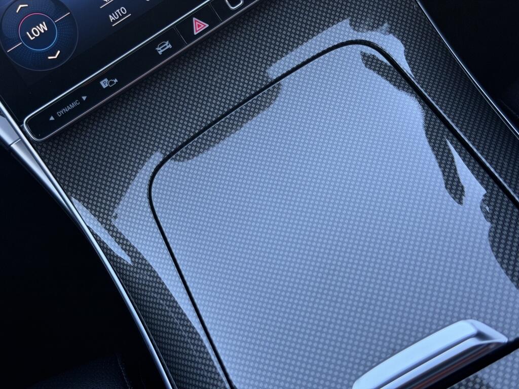 Mercedes-Benz C-Class view 11