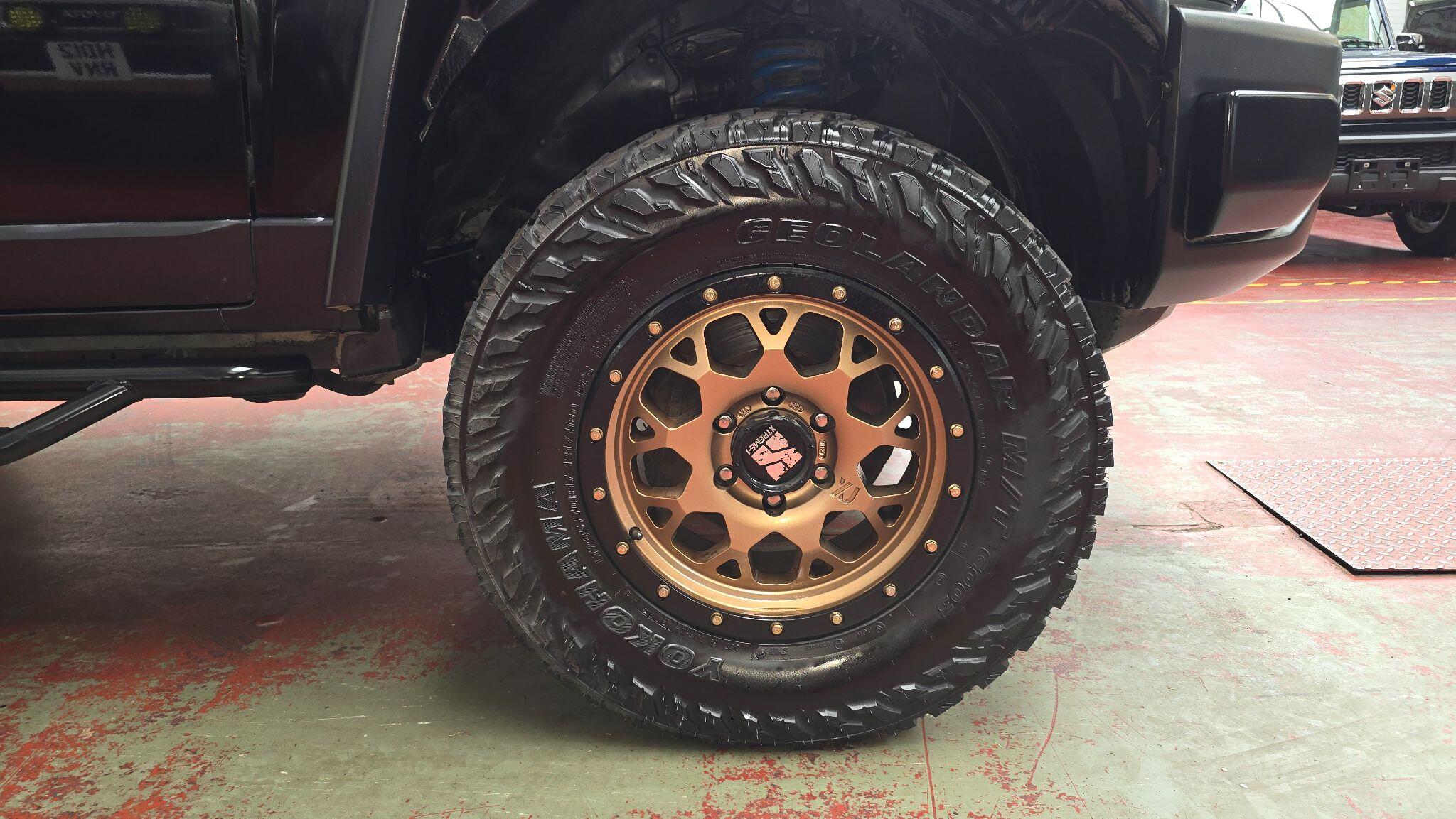 Toyota FJ Cruiser view 53