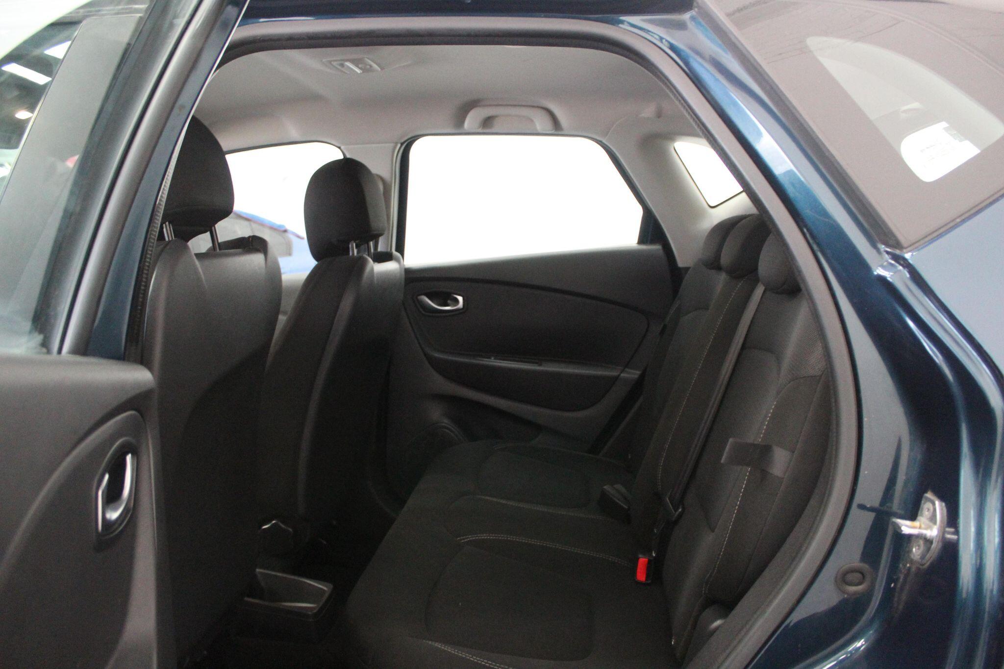 Renault Captur view 46