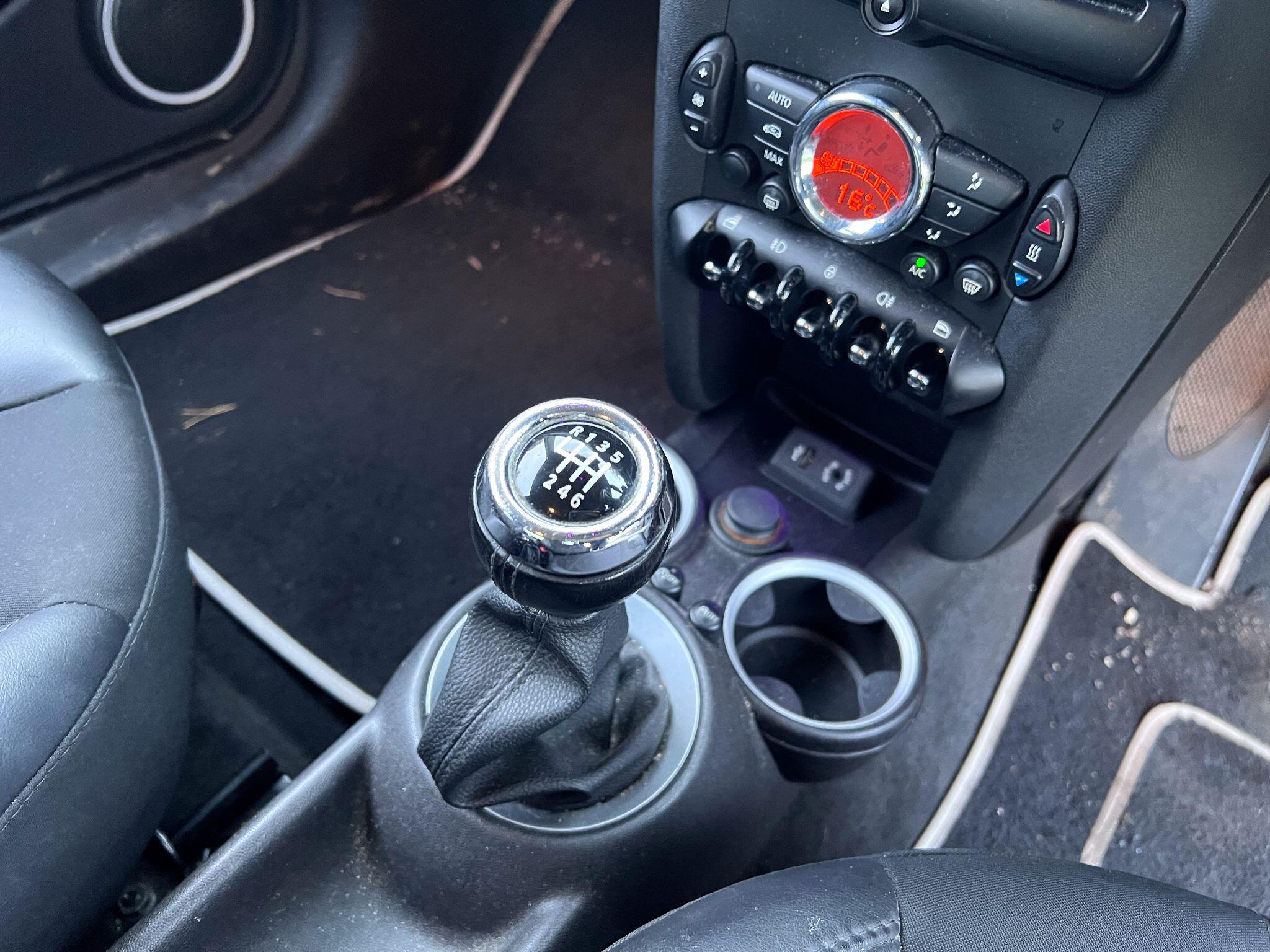 MINI Hatch view 13