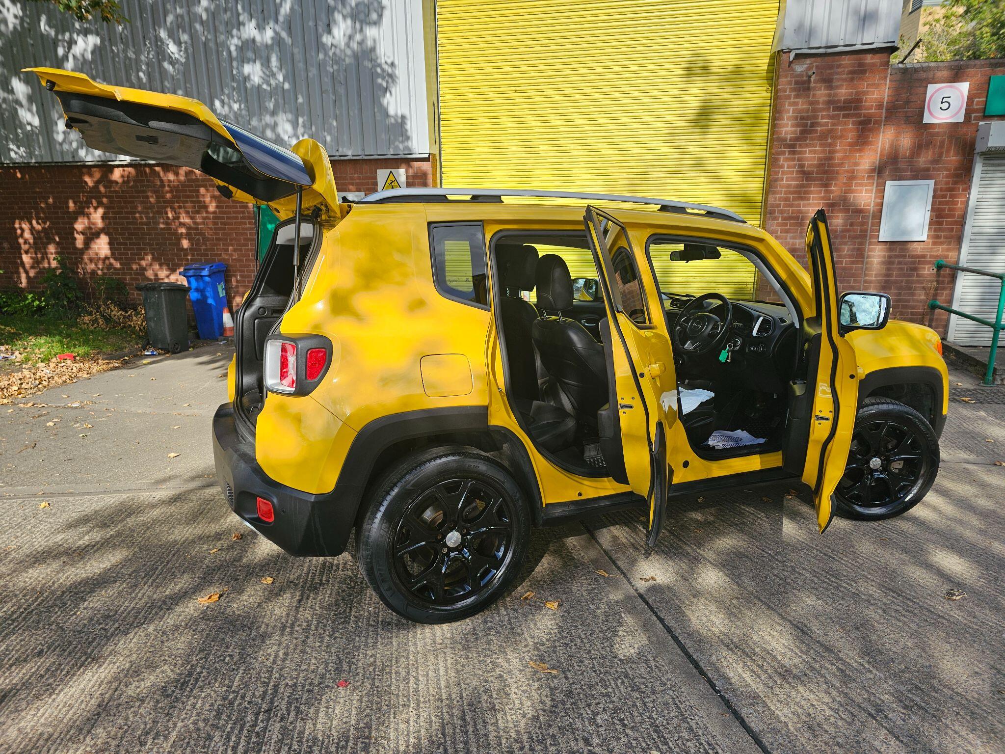 Jeep Renegade view 9