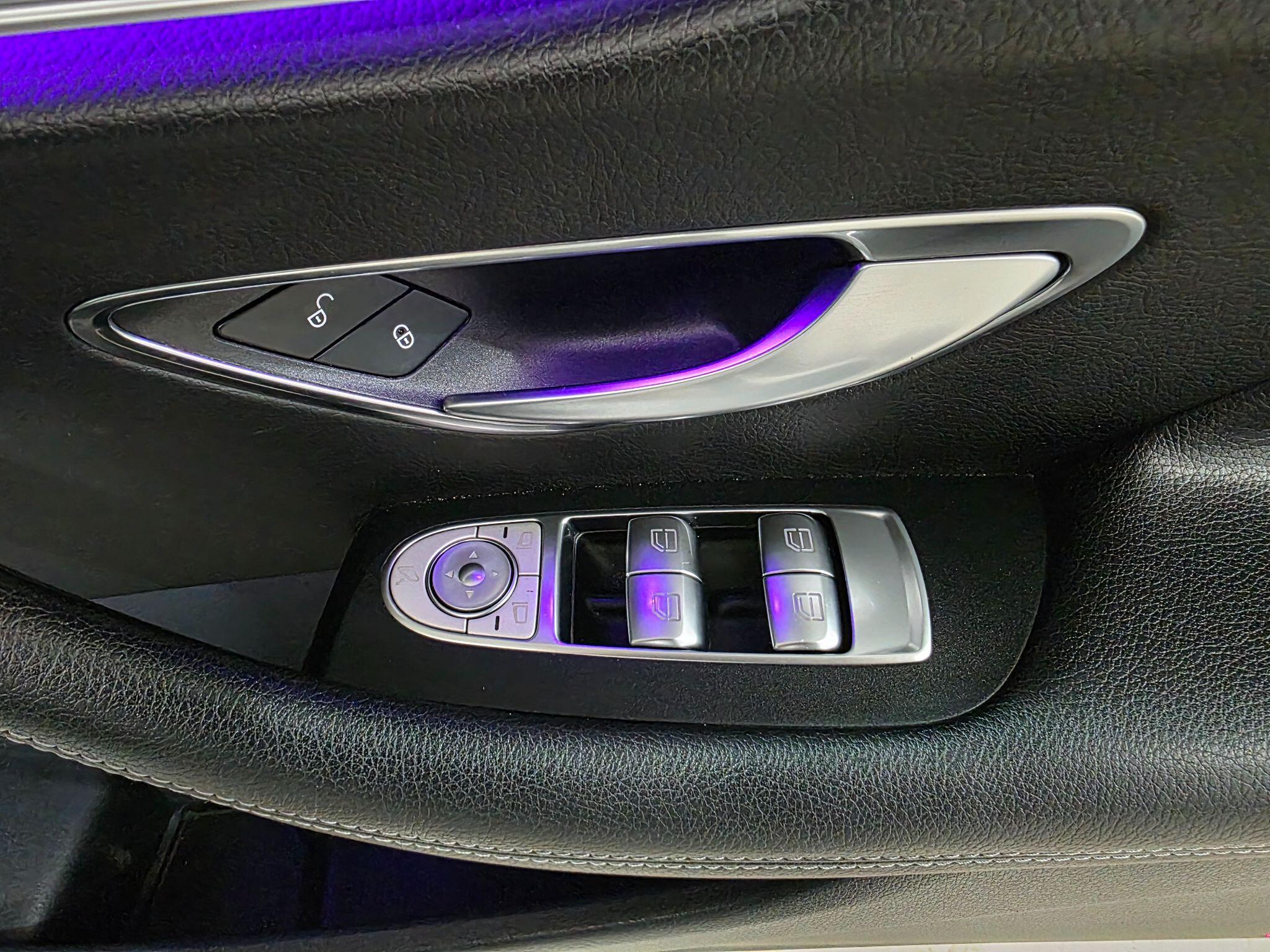Mercedes-Benz E Class view 17