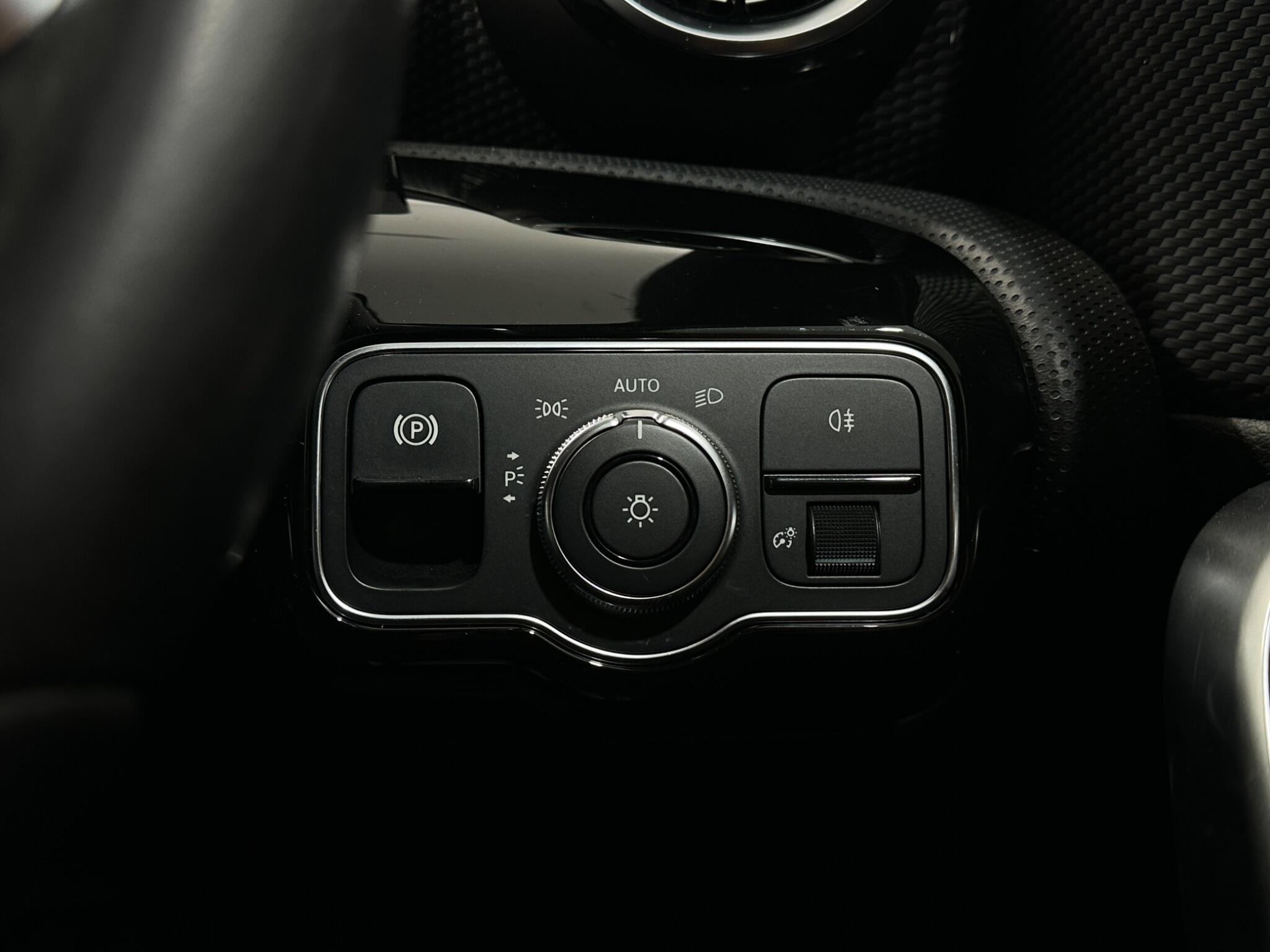 Mercedes-Benz A Class view 16
