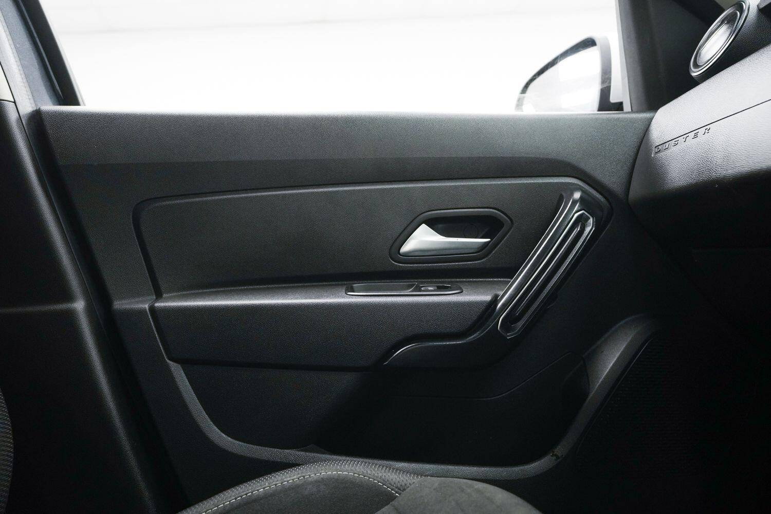 Dacia Duster view 16