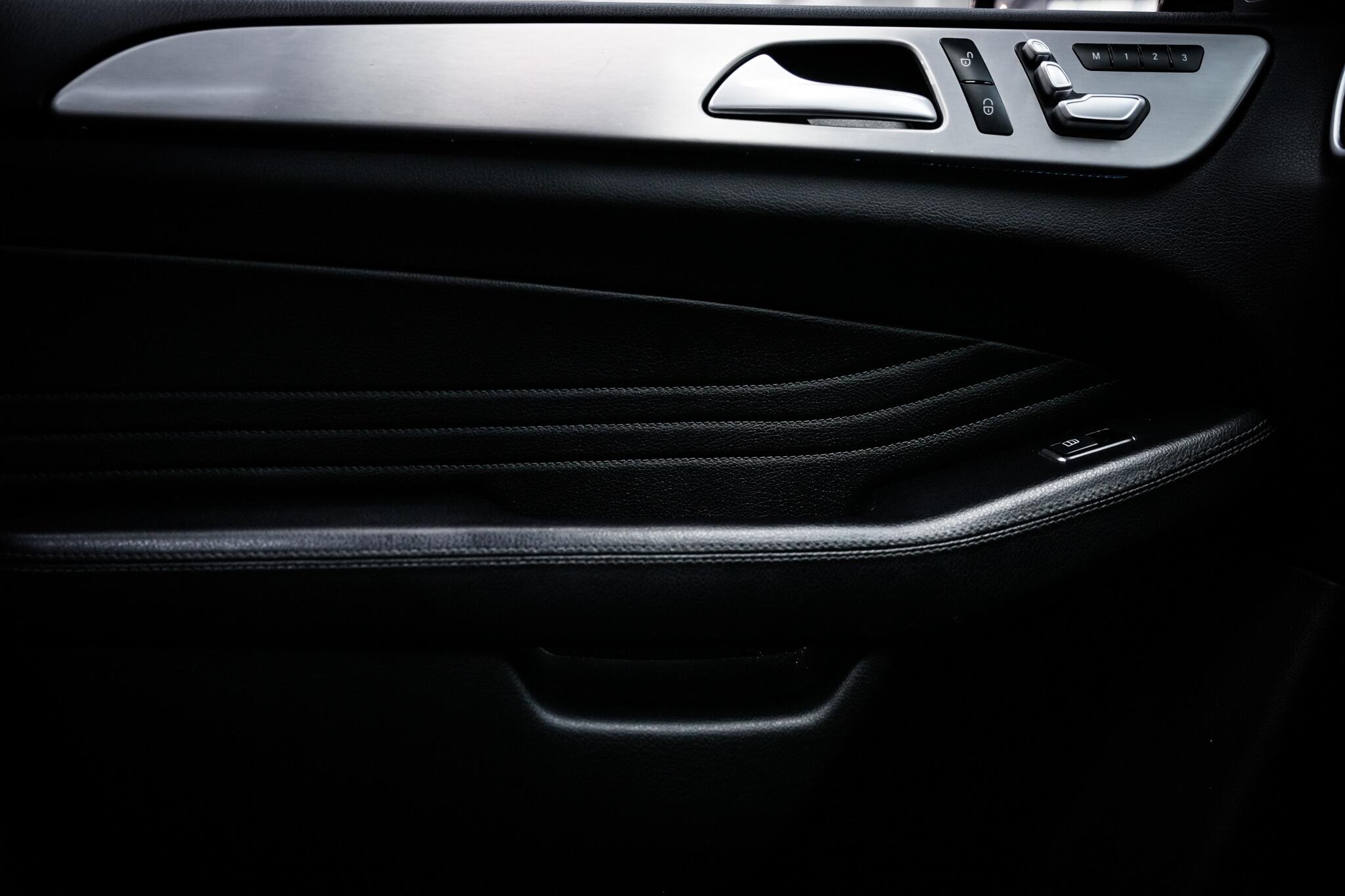 Mercedes-Benz GLE view 45