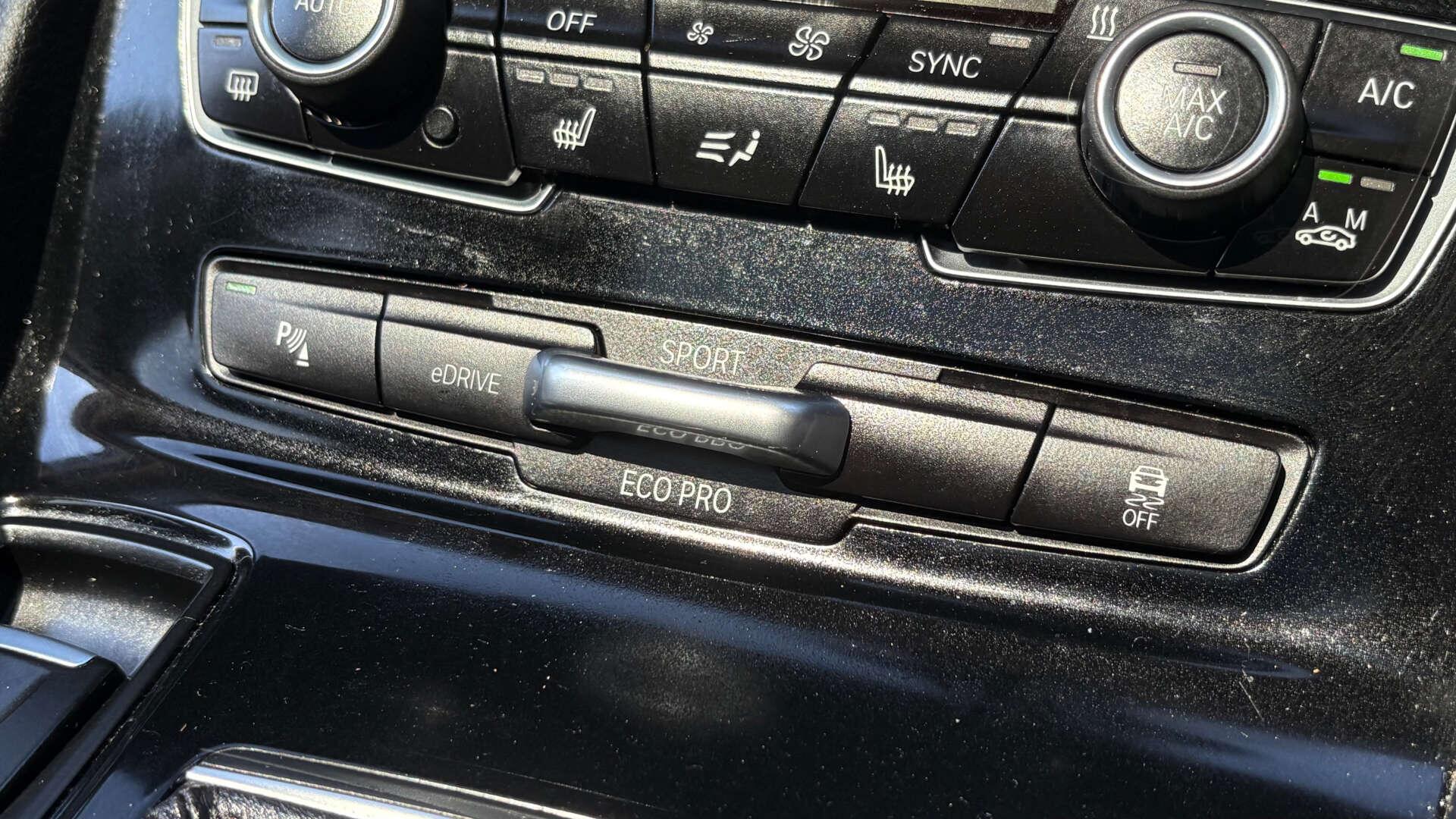 BMW 2 Series view 41