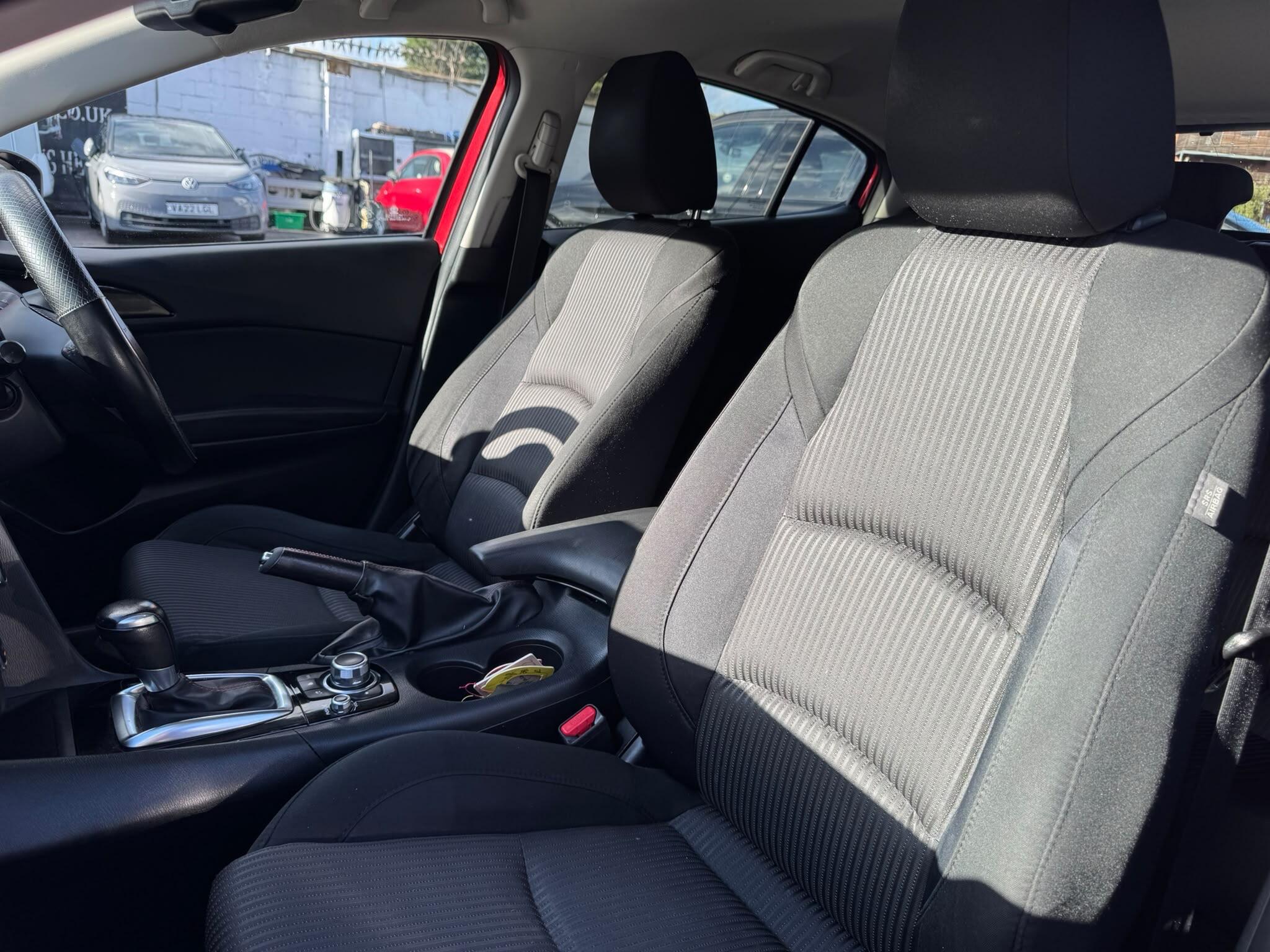 Mazda Skyactiv-G view 70