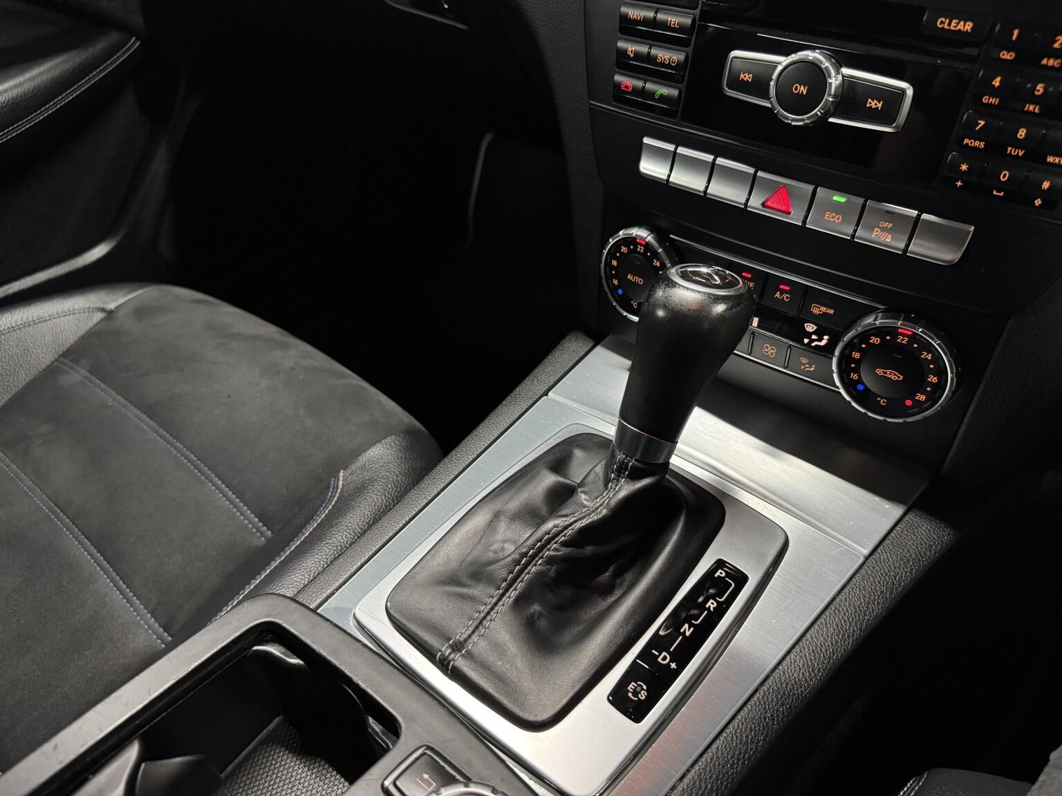 Mercedes-Benz C Class view 19