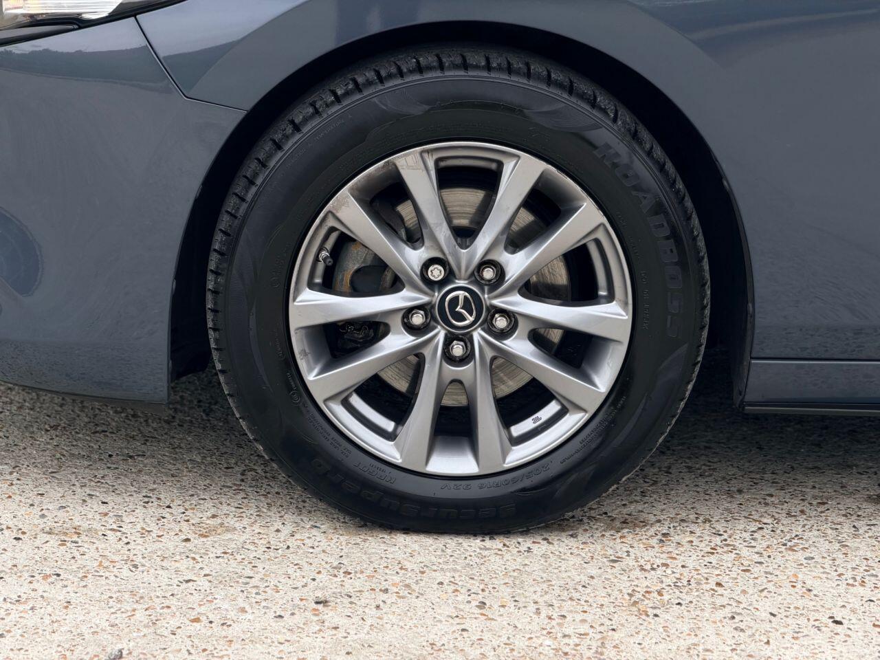 Mazda Mazda3 view 12