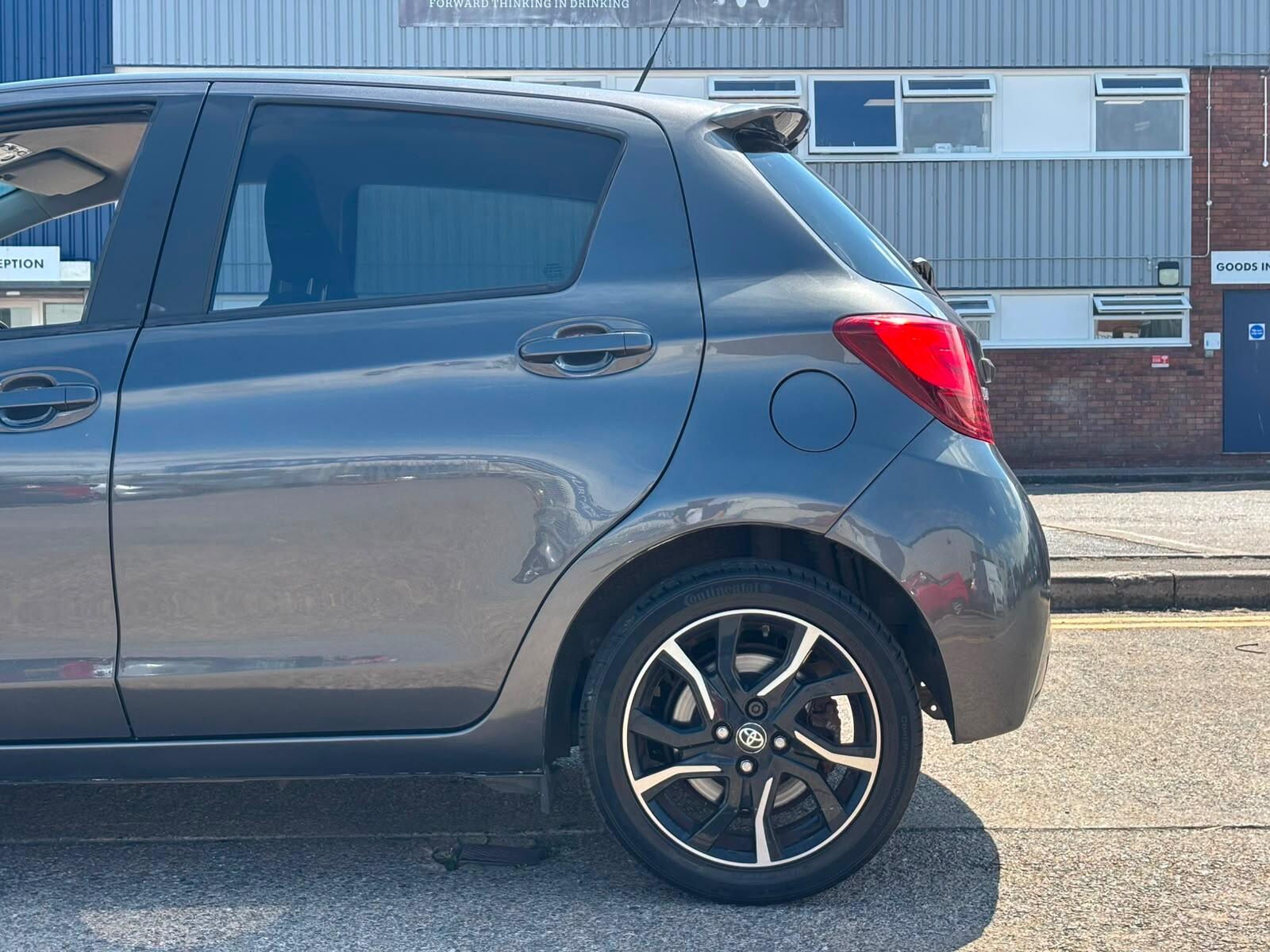 Toyota Yaris view 48