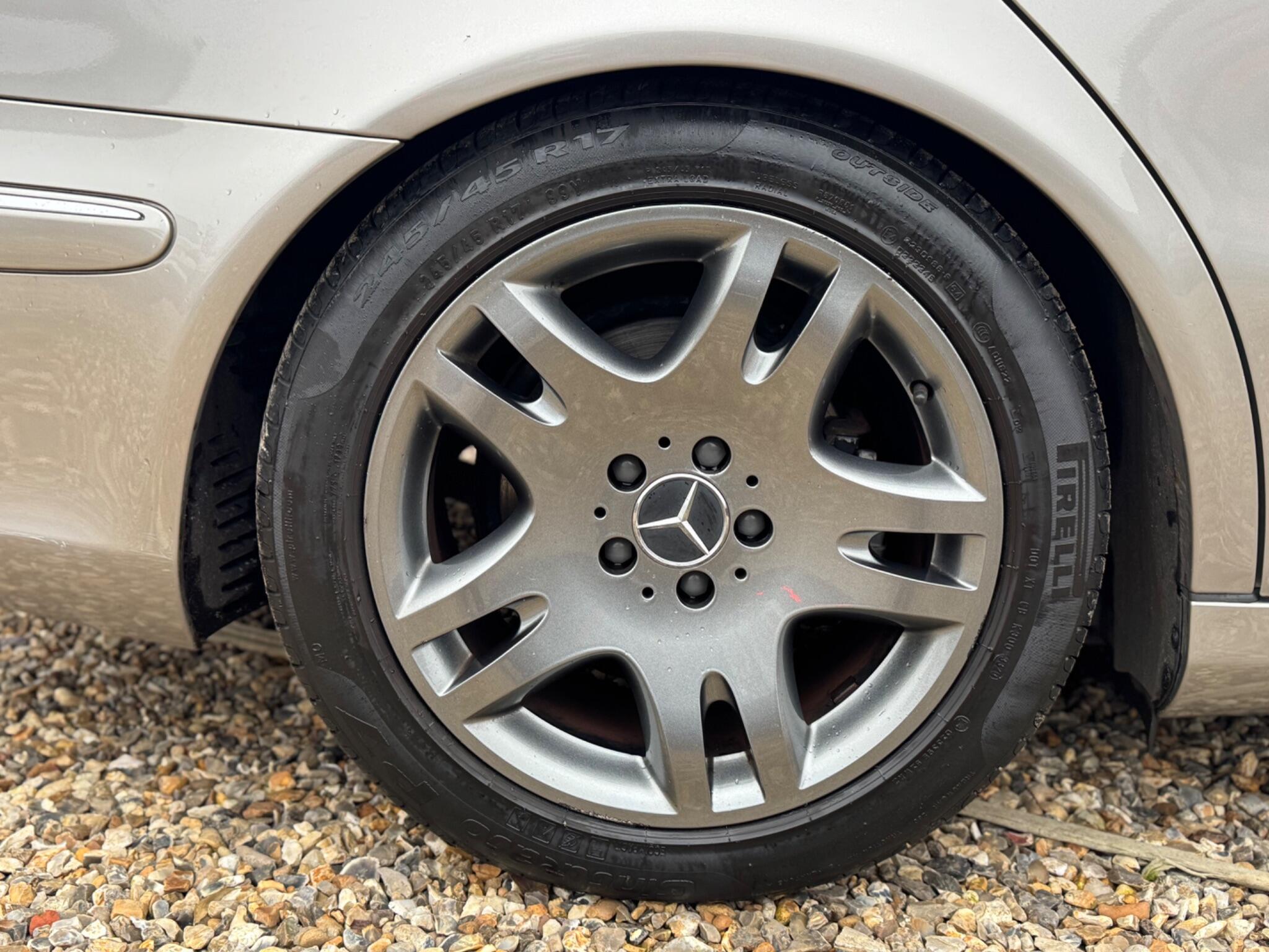 2005 Mercedes-Benz E Class 3.5 E350 Elegance 7G-Tronic 4dr • 69,000 miles image 12