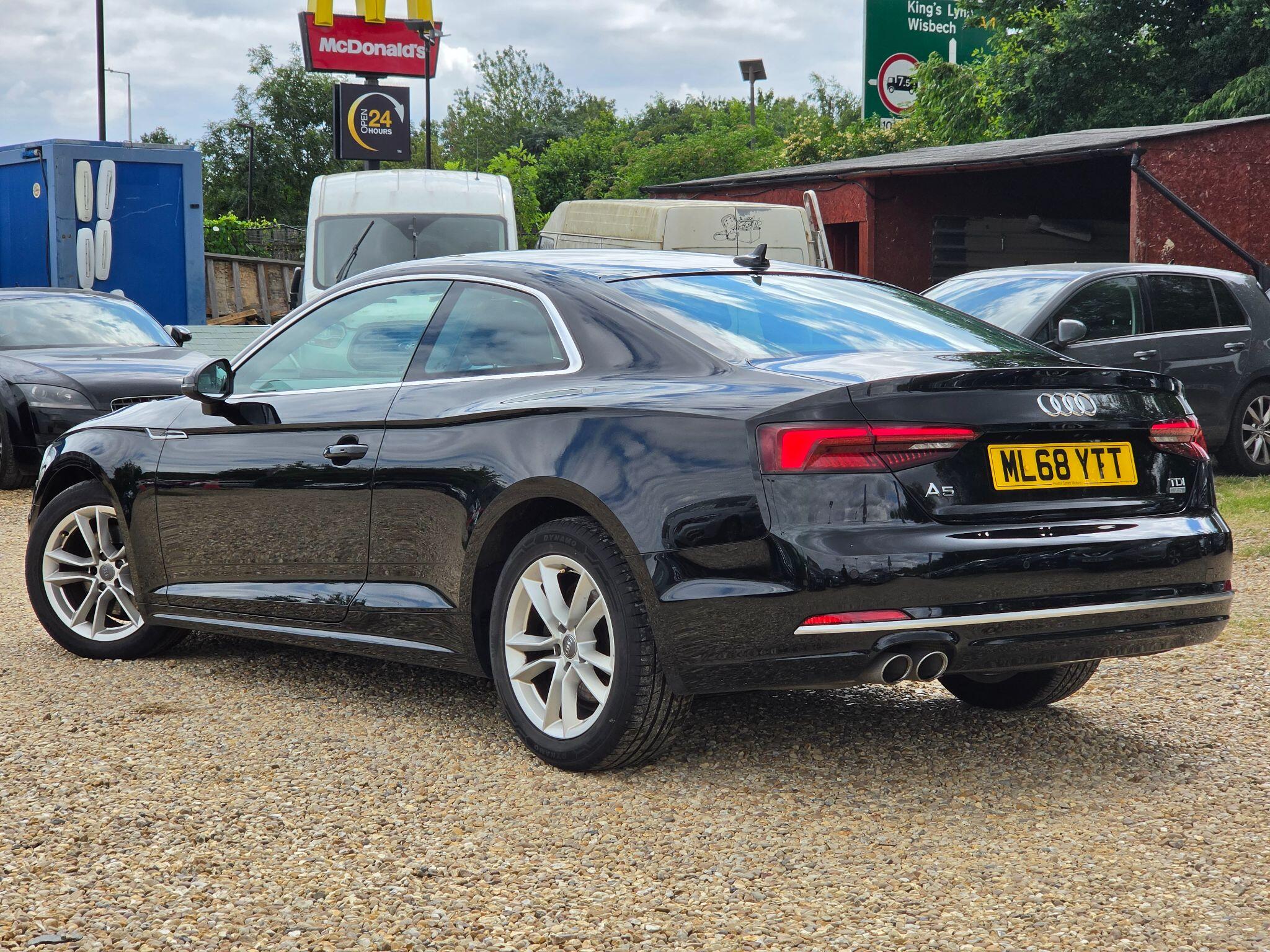 Audi A5 view 4