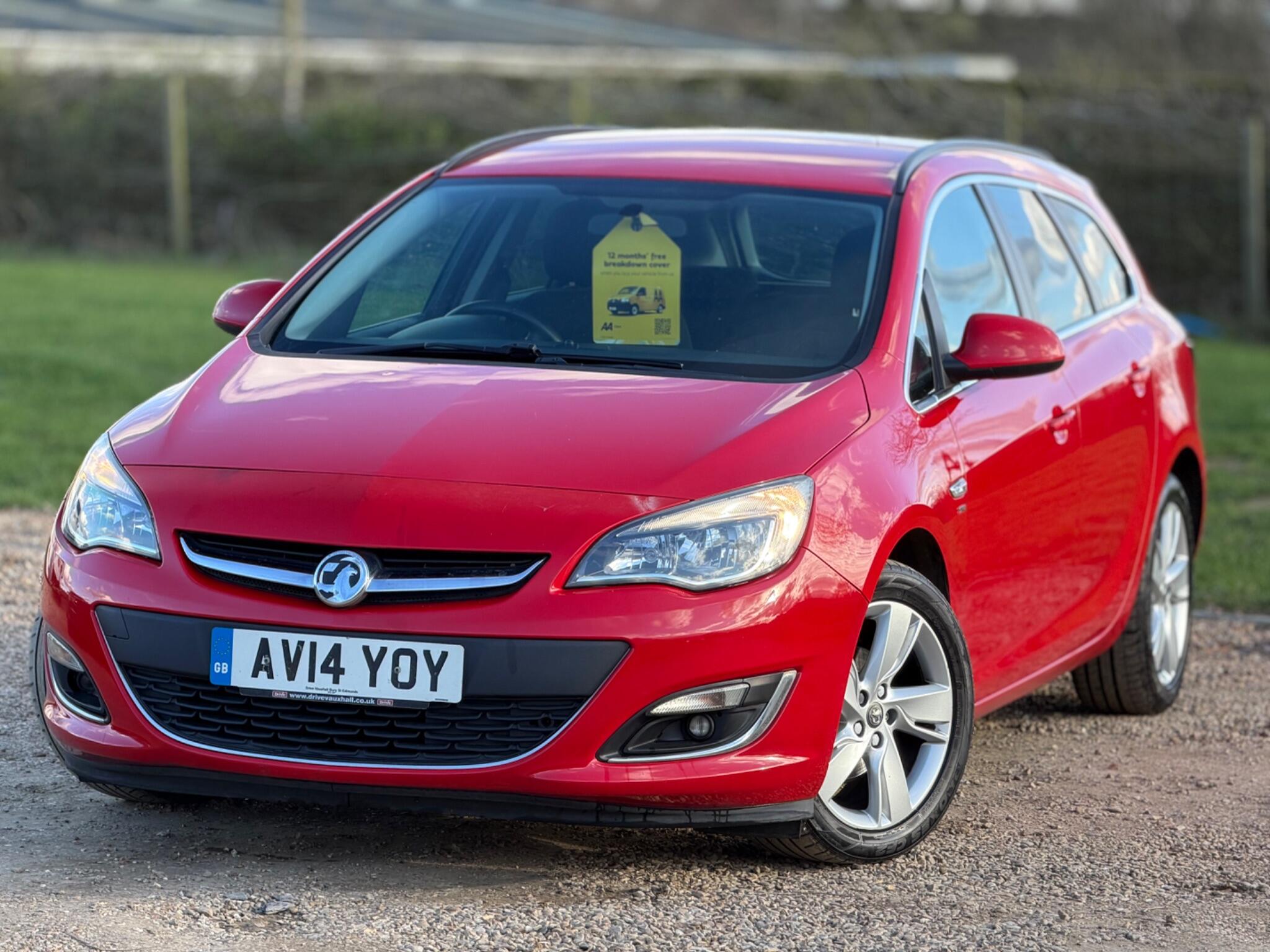 2014 Vauxhall Astra 1.6 16V SRi Sports Tourer Euro 5 5dr image 4