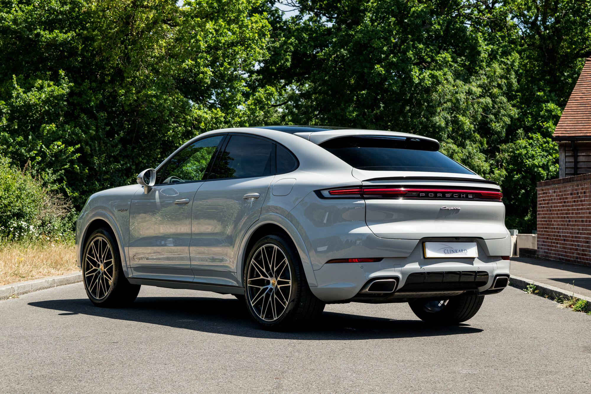 Porsche Cayenne view 2