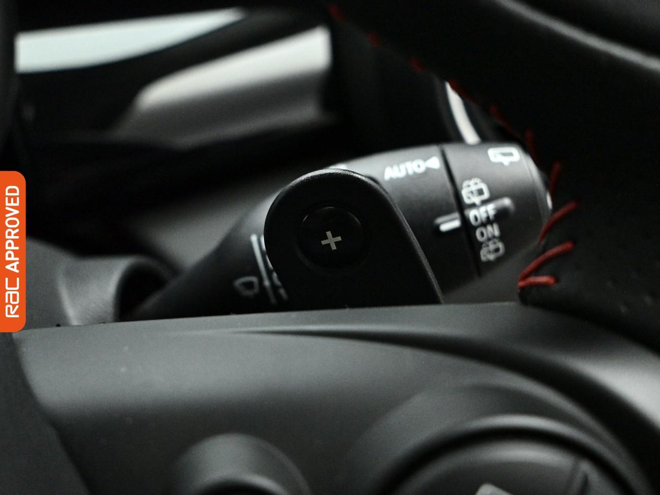 Mini Hatch view 21
