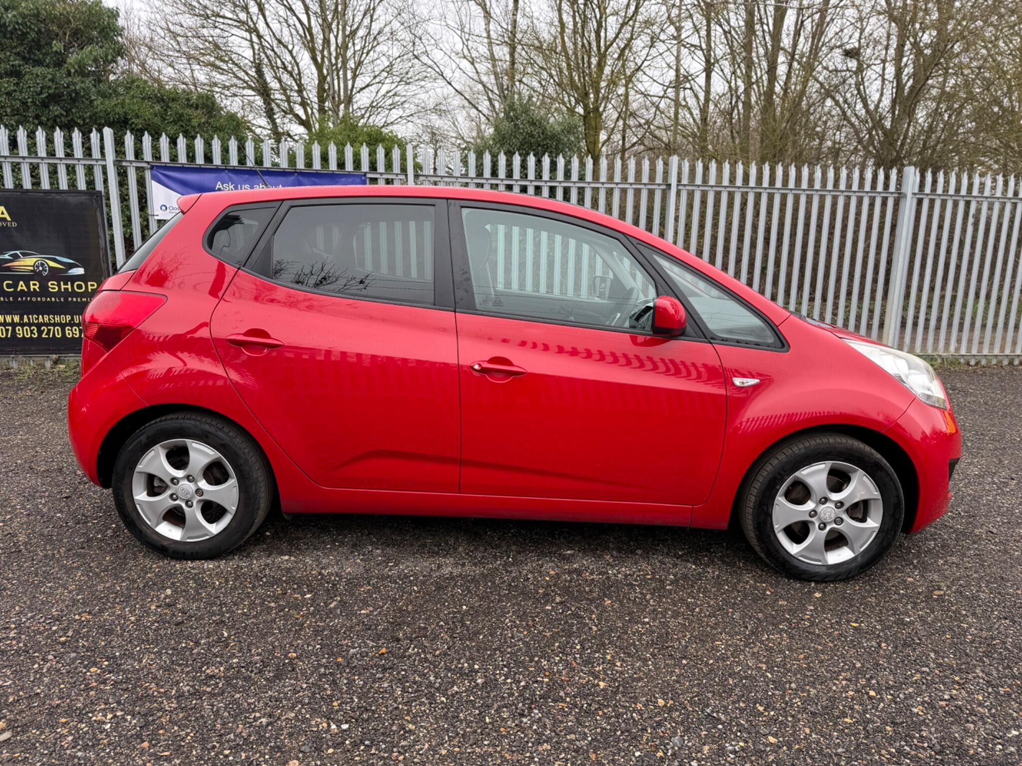 2010 Kia Venga image 8