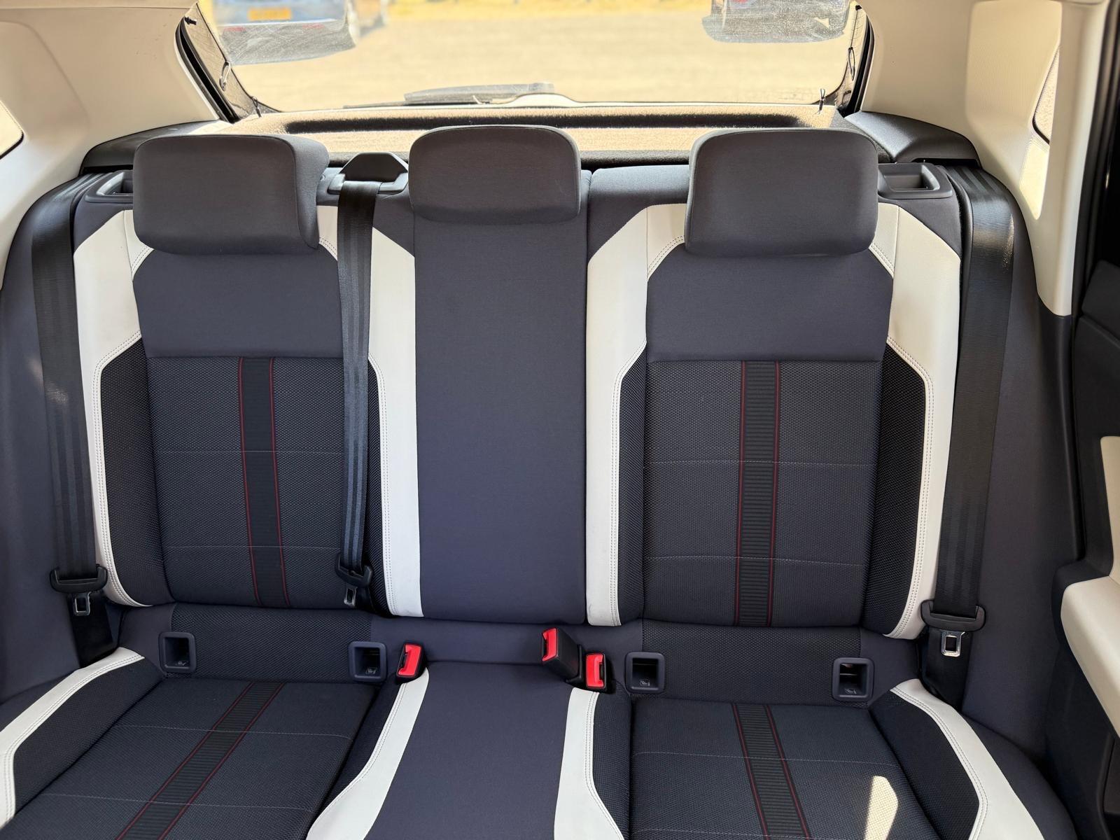 Volkswagen Polo view 43
