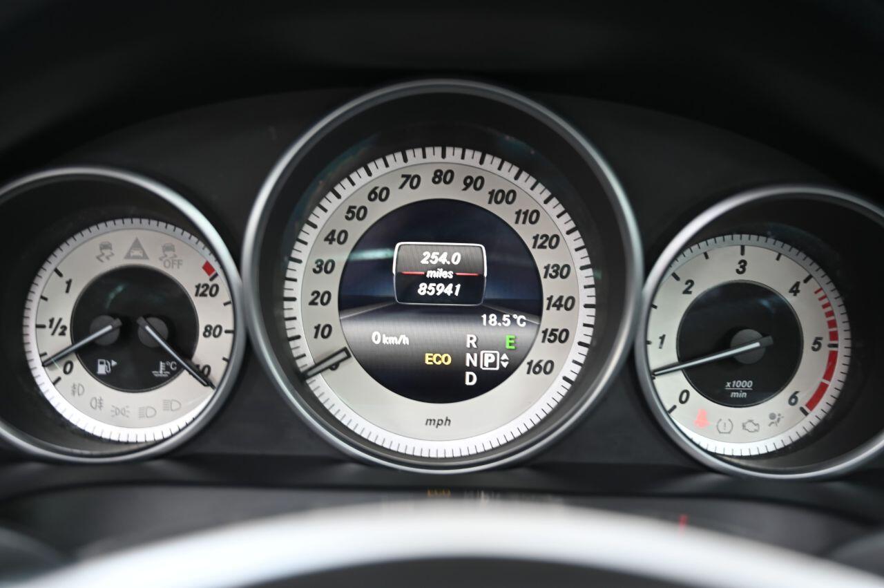 Mercedes-Benz E-Class view 21