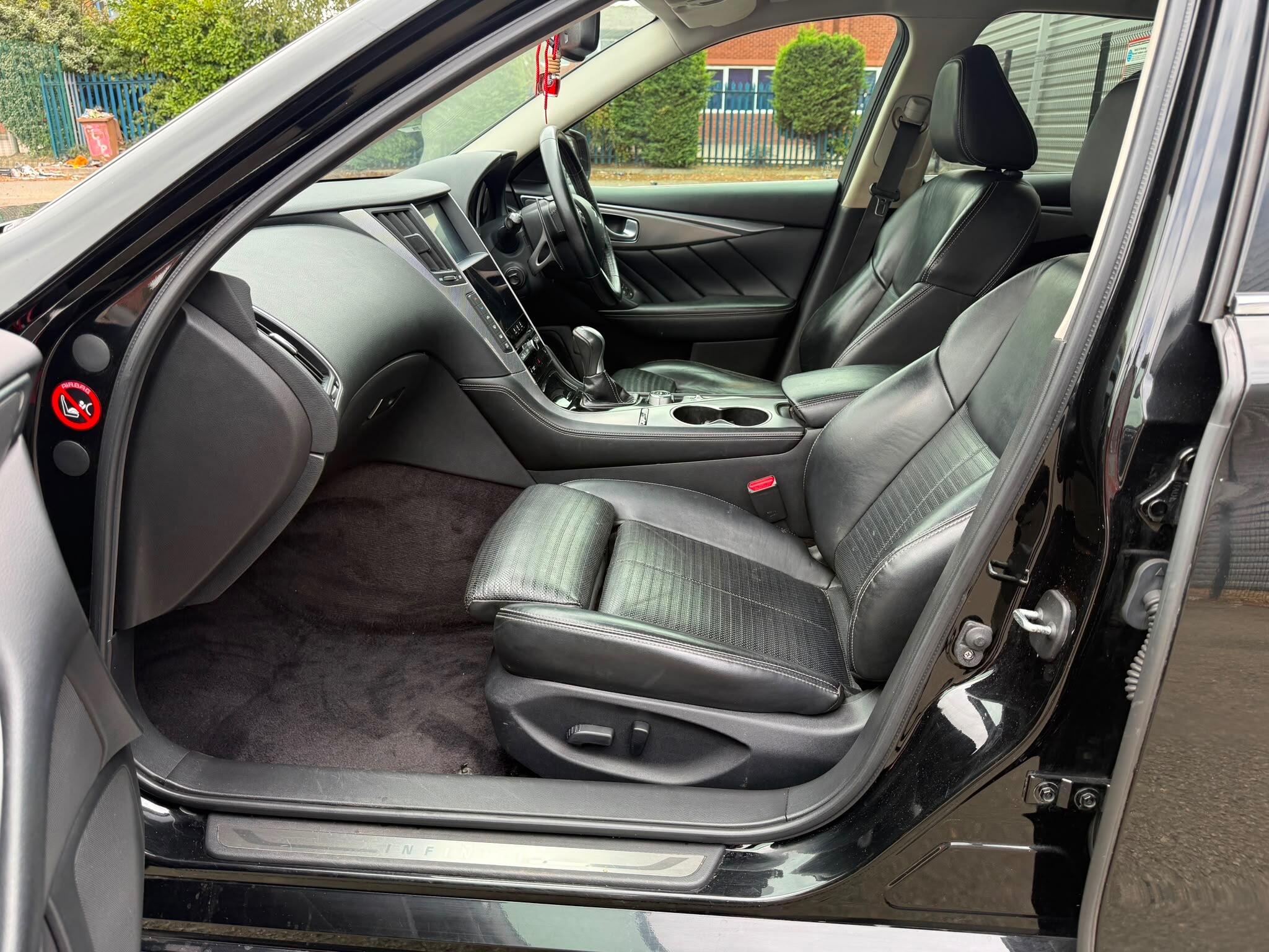 Infiniti Q50 view 12