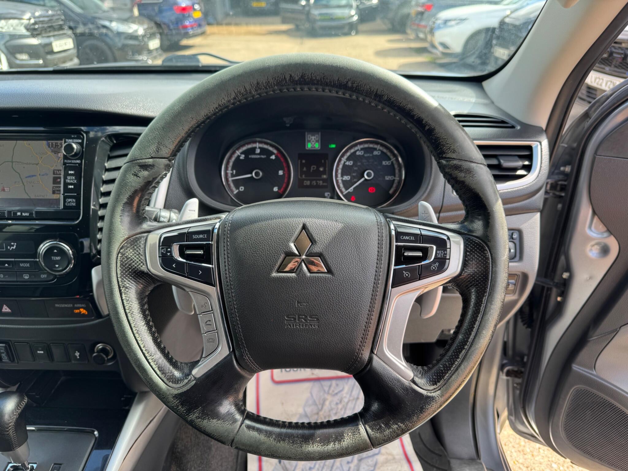 Mitsubishi L200 view 28