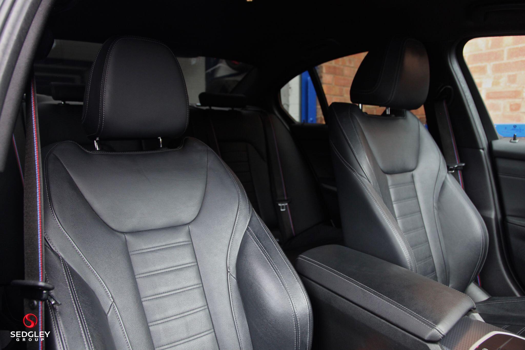 BMW 3 Series view 19