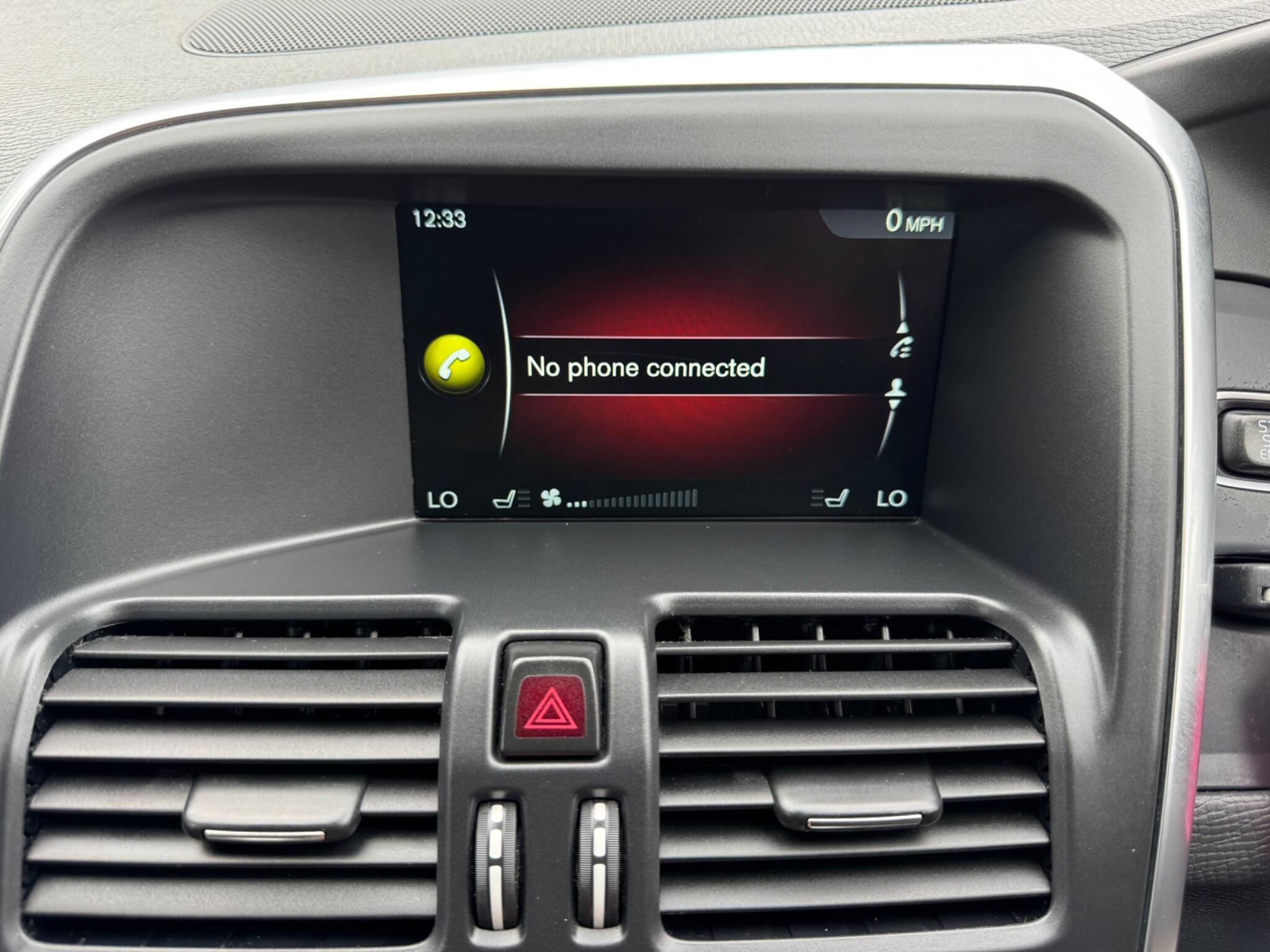 Volvo XC60 view 23