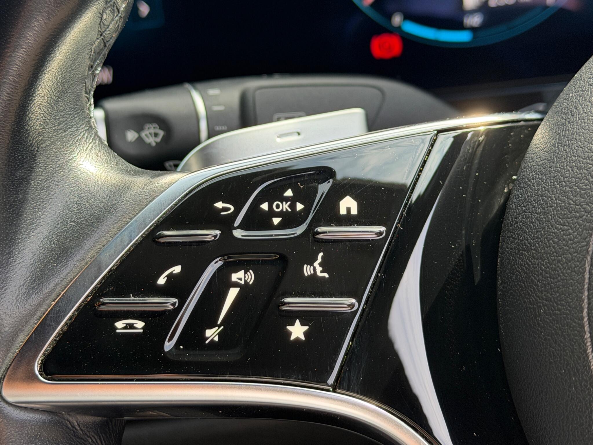 Mercedes-Benz E-Class view 27