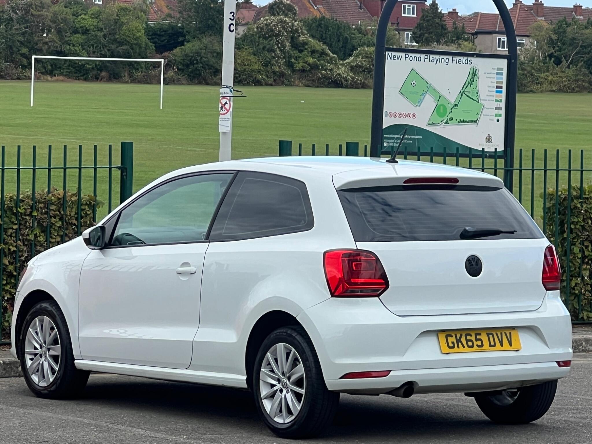 Volkswagen Polo view 8