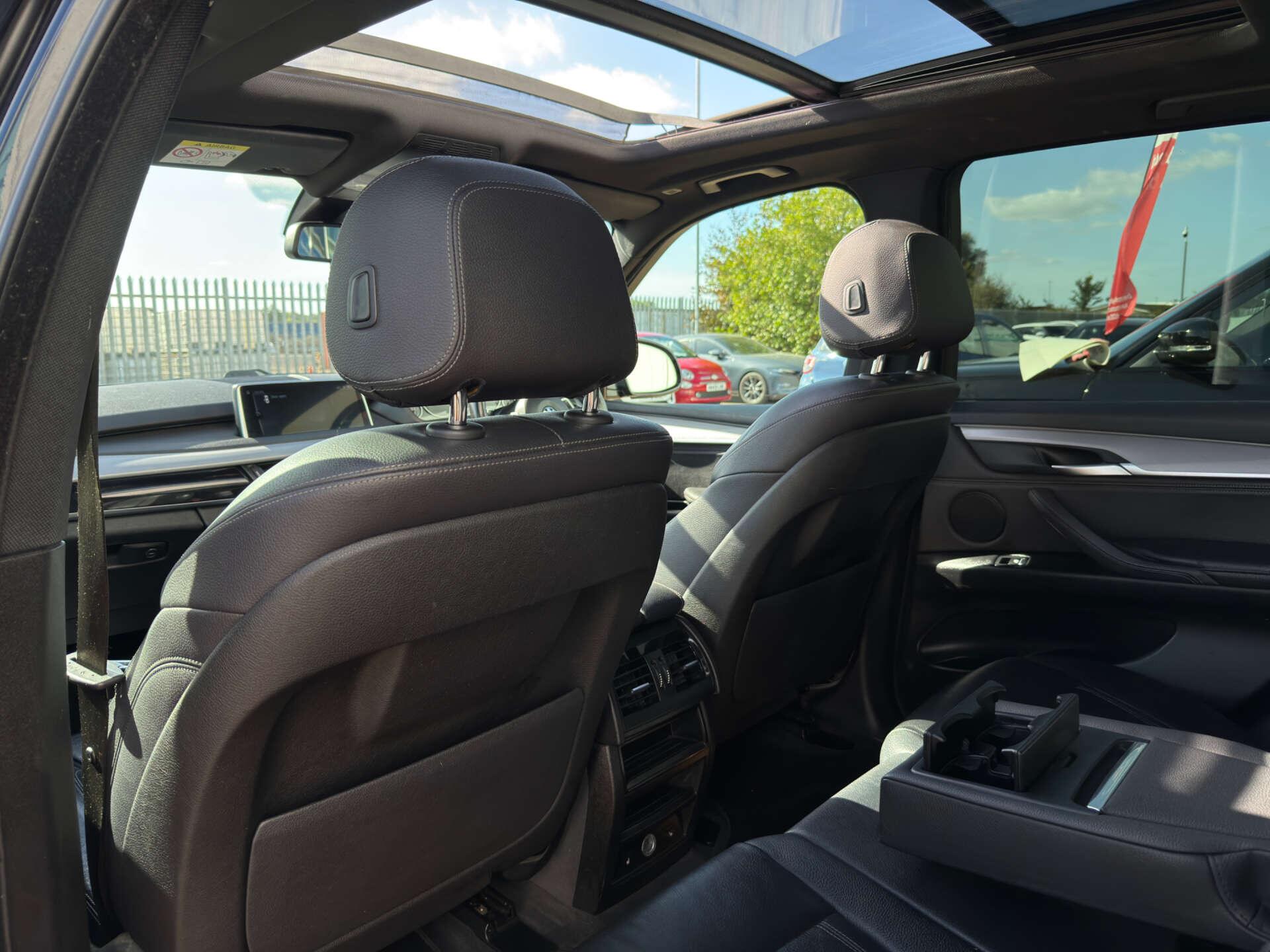 BMW X5 view 37