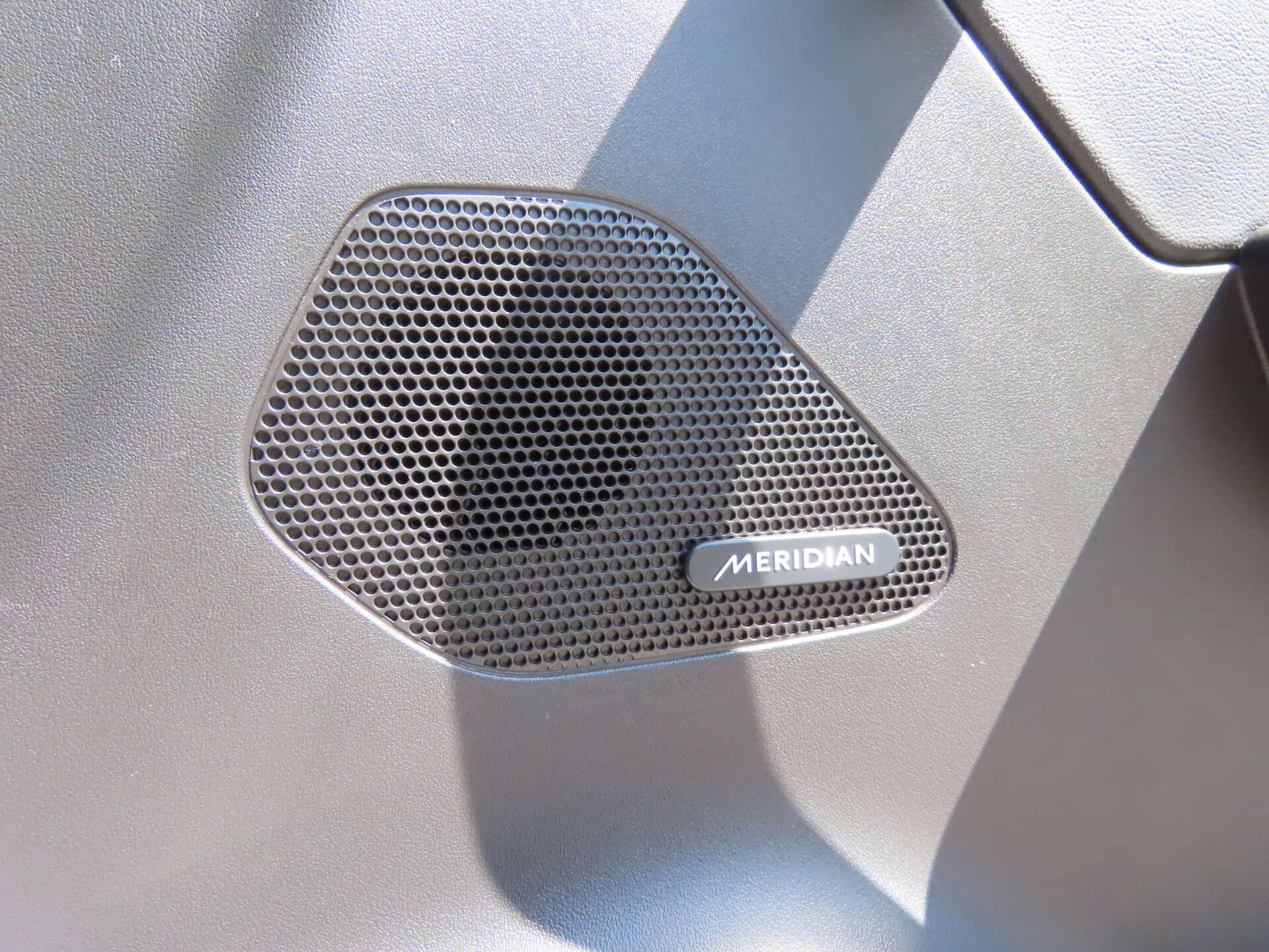 Jaguar F-Pace view 16
