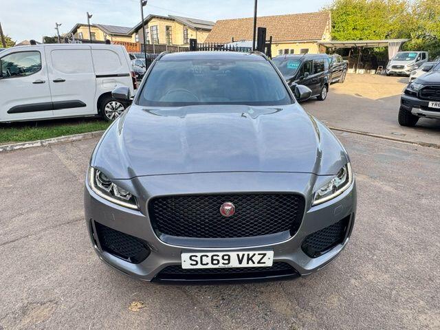 Jaguar F-Pace view 13