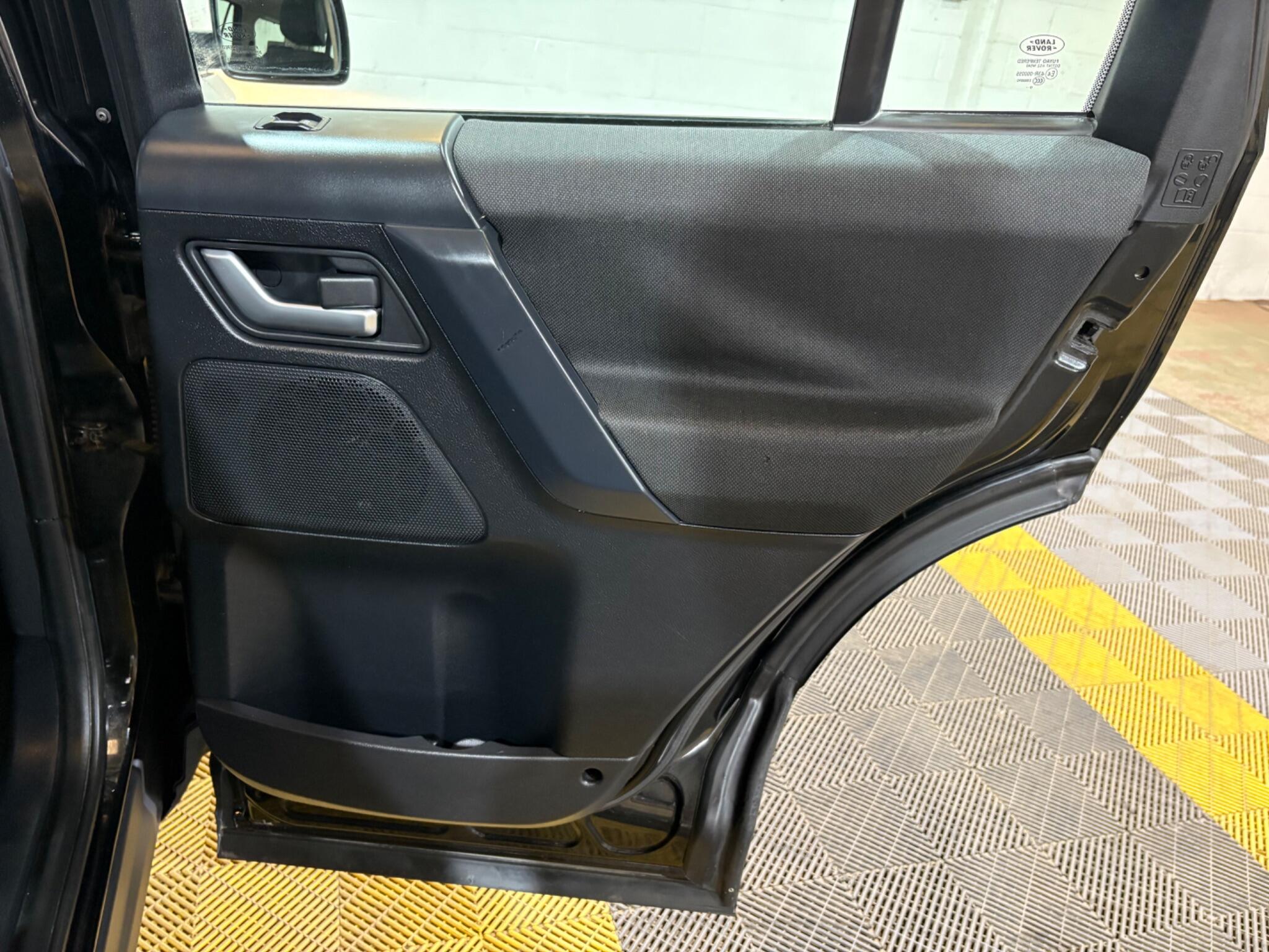 Land Rover Freelander 2 view 38