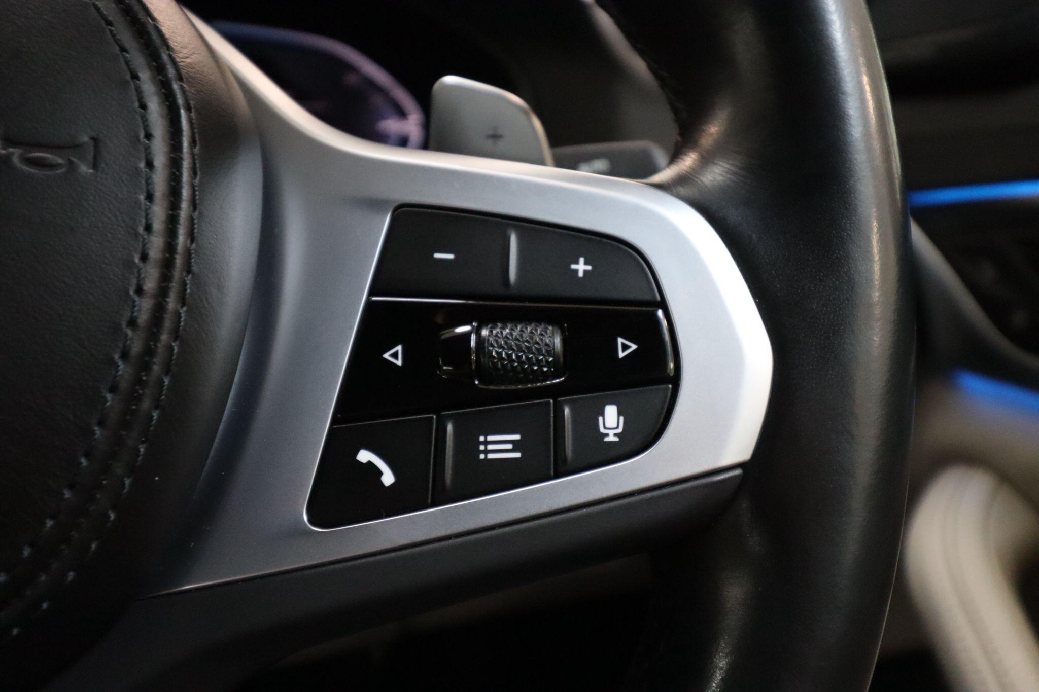 BMW 5 Series view 44