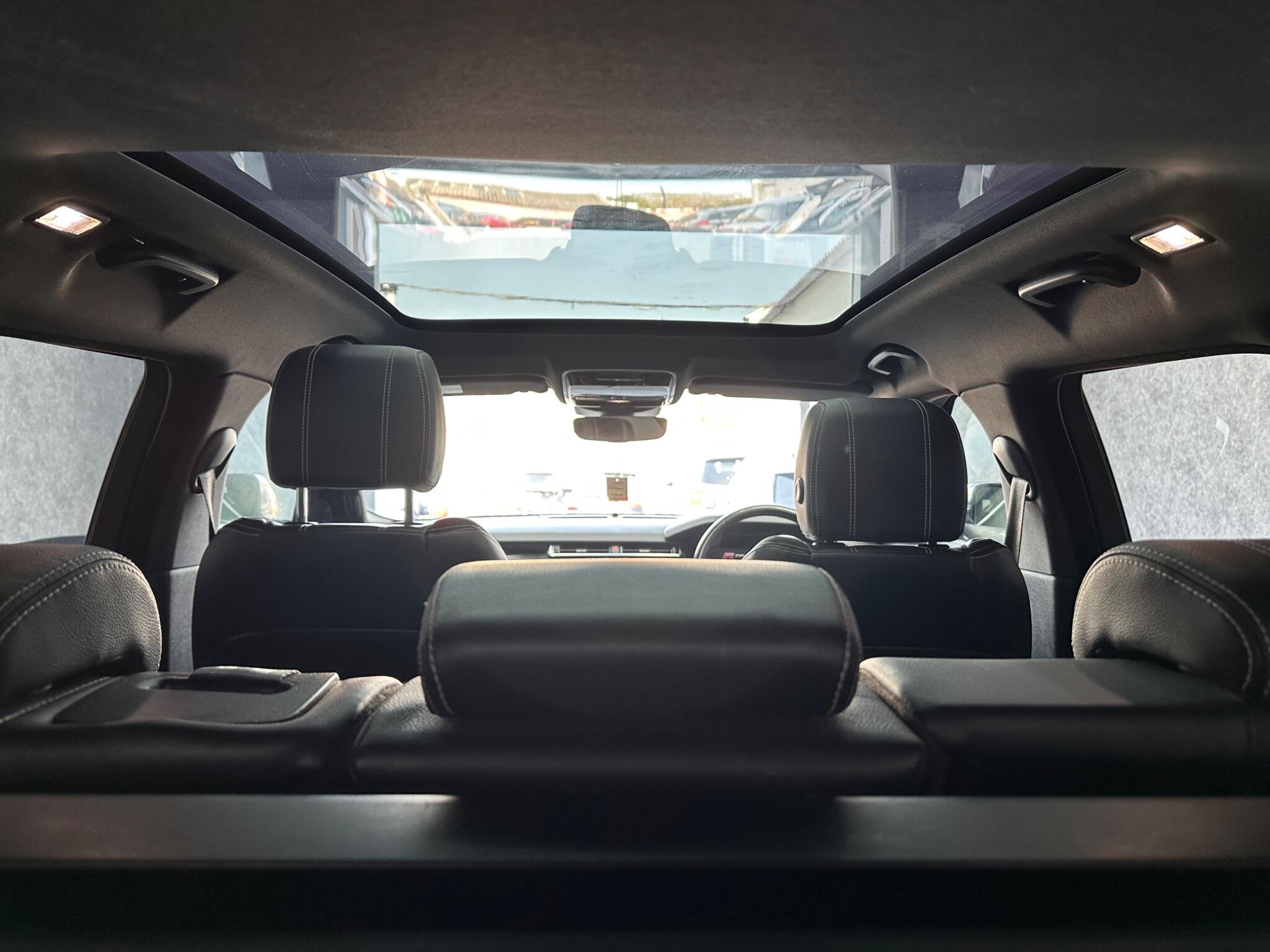 Land Rover Range Rover Velar view 8