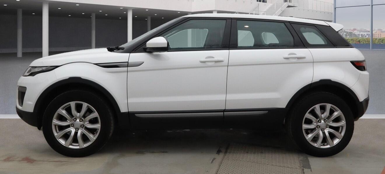 2016 Land Rover Range Rover Evoque 2.0 eD4 SE FWD Euro 6 (s/s) 5dr • 70,100 miles image 11