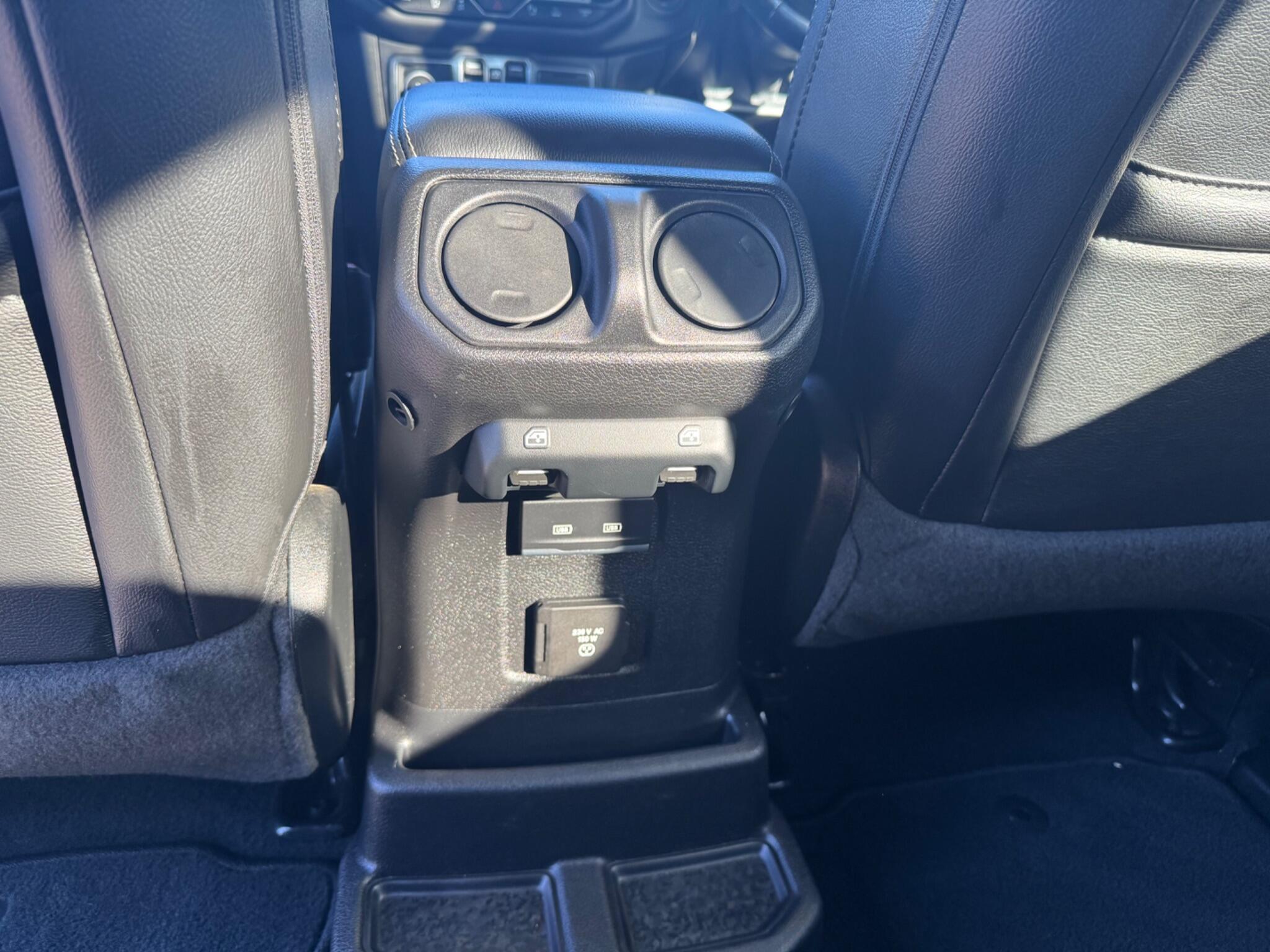 Jeep Wrangler view 22