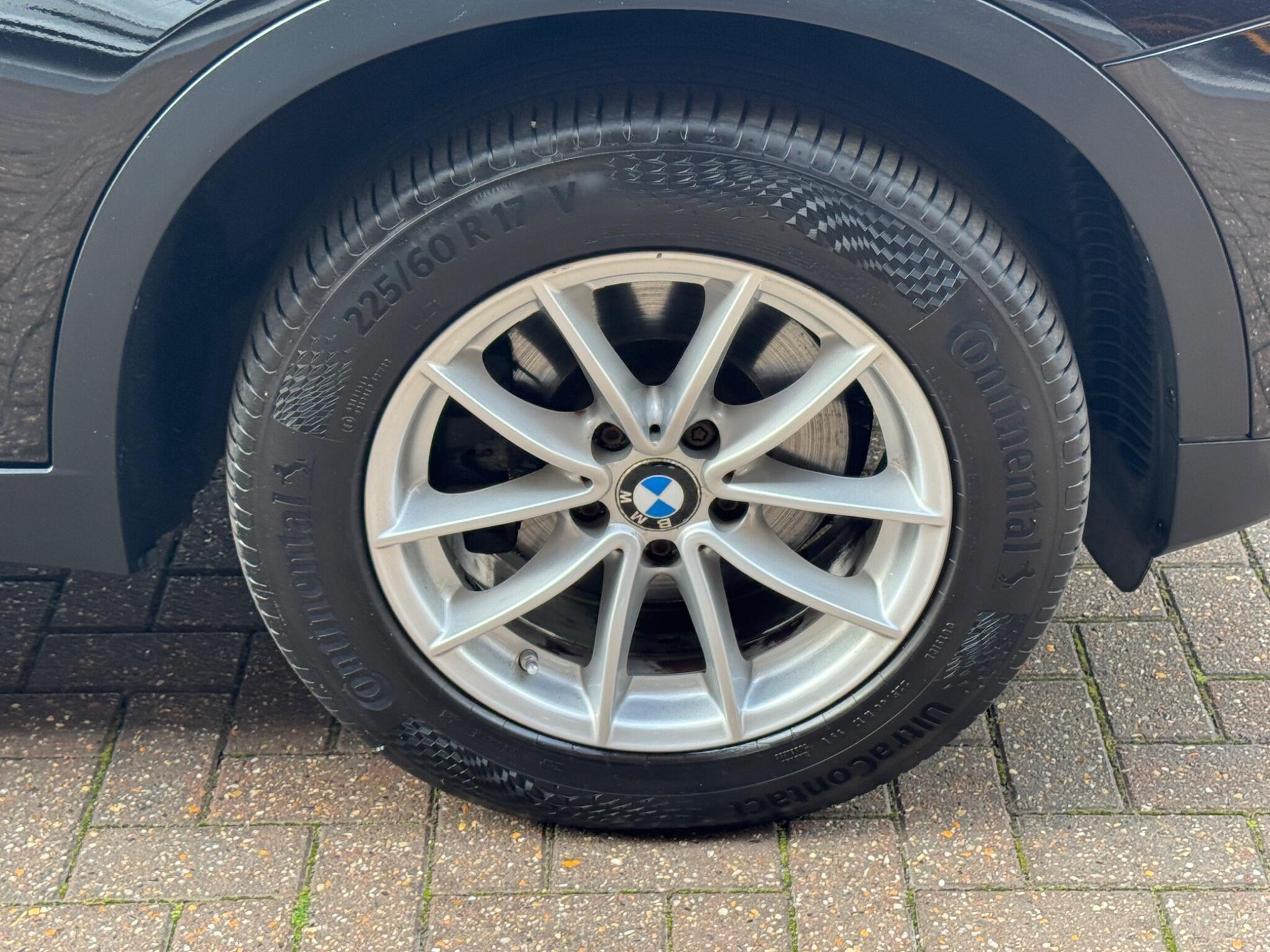 BMW X3 view 32