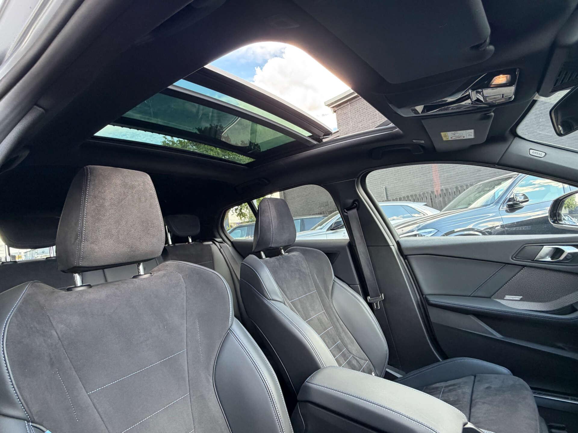 BMW 1 Series view 3