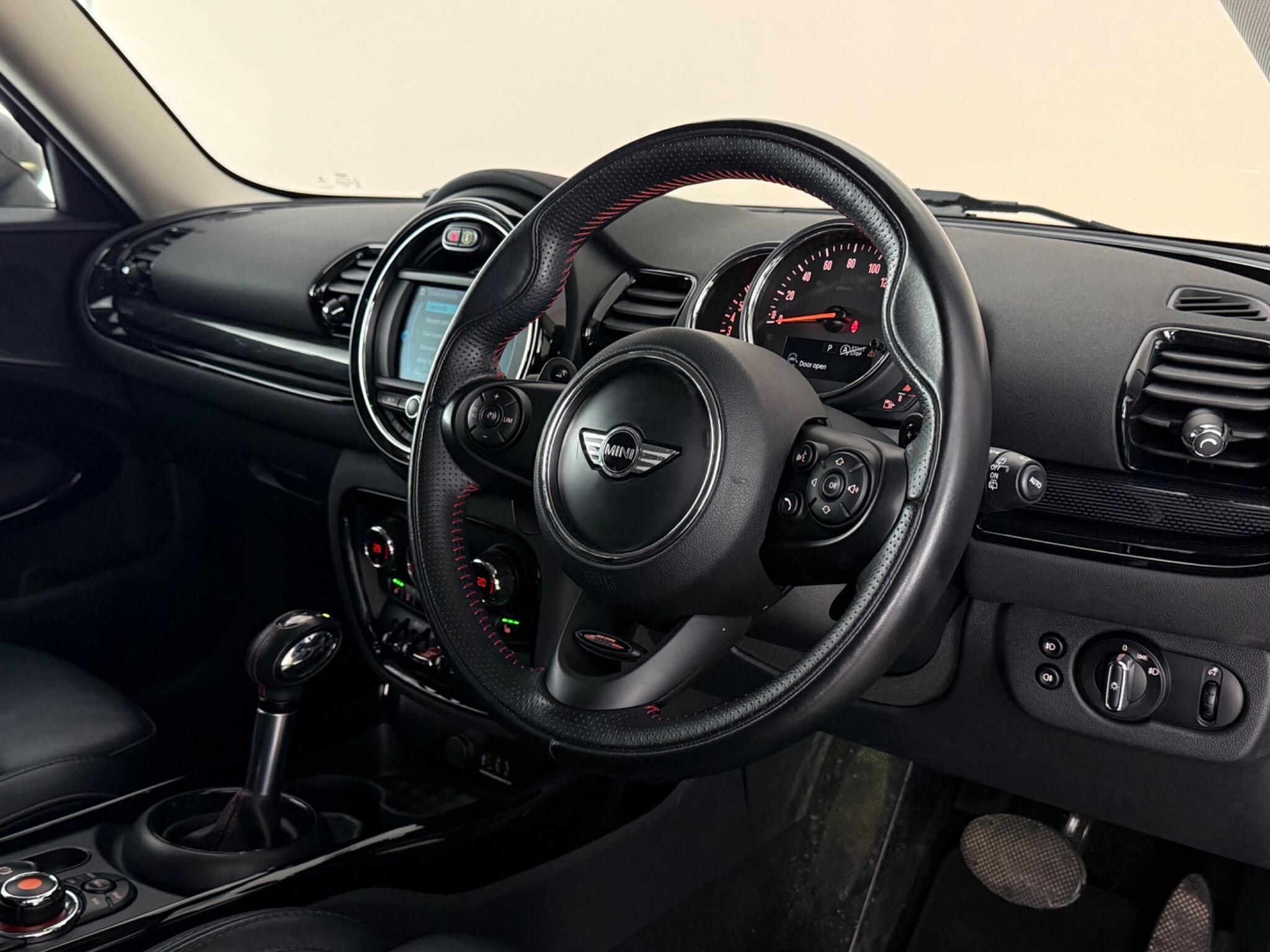 Mini Clubman view 3